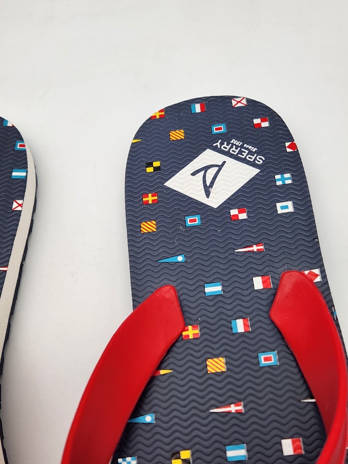 Sperry Wharf Thong Navy/Red Sandals Size 10 M Flip Flops
