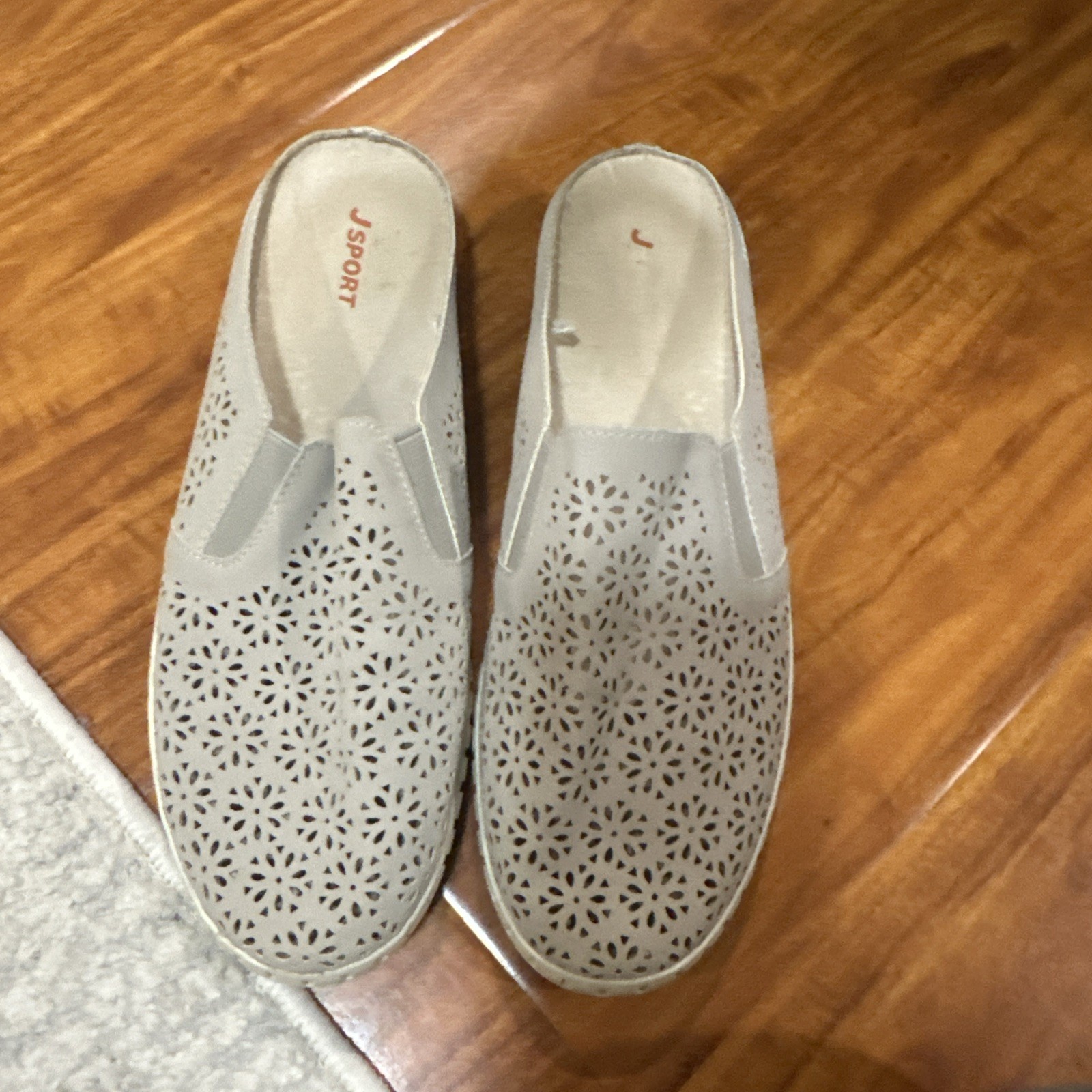 Jsport Floral Cut Out Slide Slip On Contoured Lightweight Gray Size 9 M