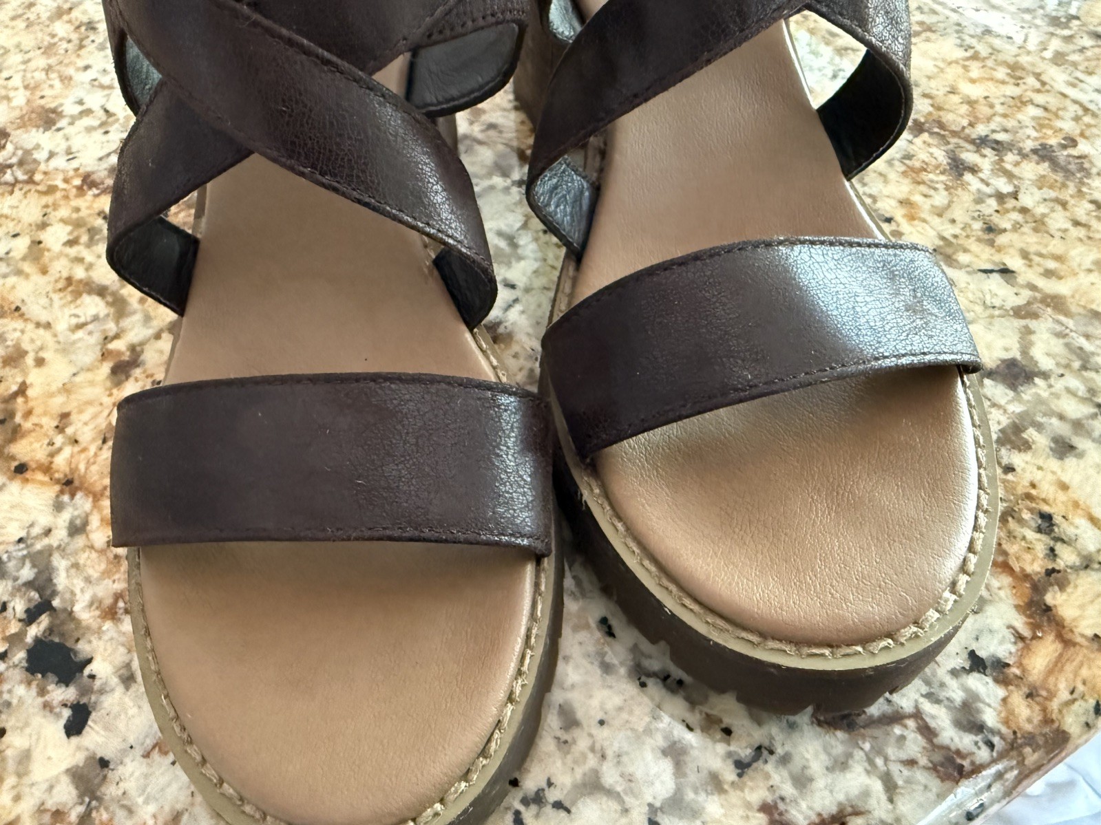 Carlos by Carlos Santana Gia Size US 7 M Women’s Brown Strappy Platform Sandals