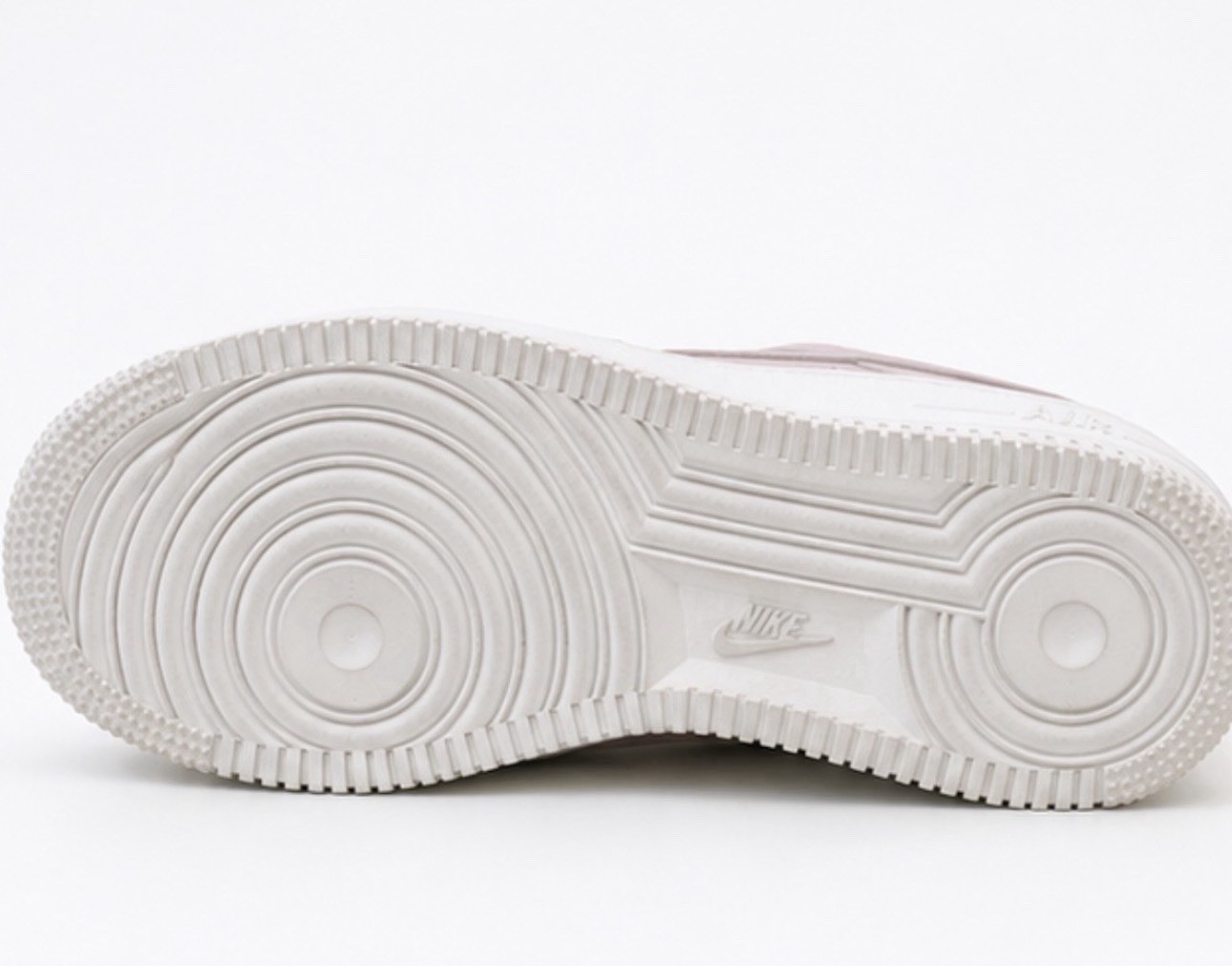 Size 10 – Nike Air Force 1 PLT.AF.ORM Pink Oxford W
