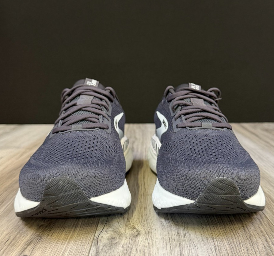 Brooks Ariel GTS 24 Ebony Black Women Running Shoes Size 9 2E Wide 1204142E016