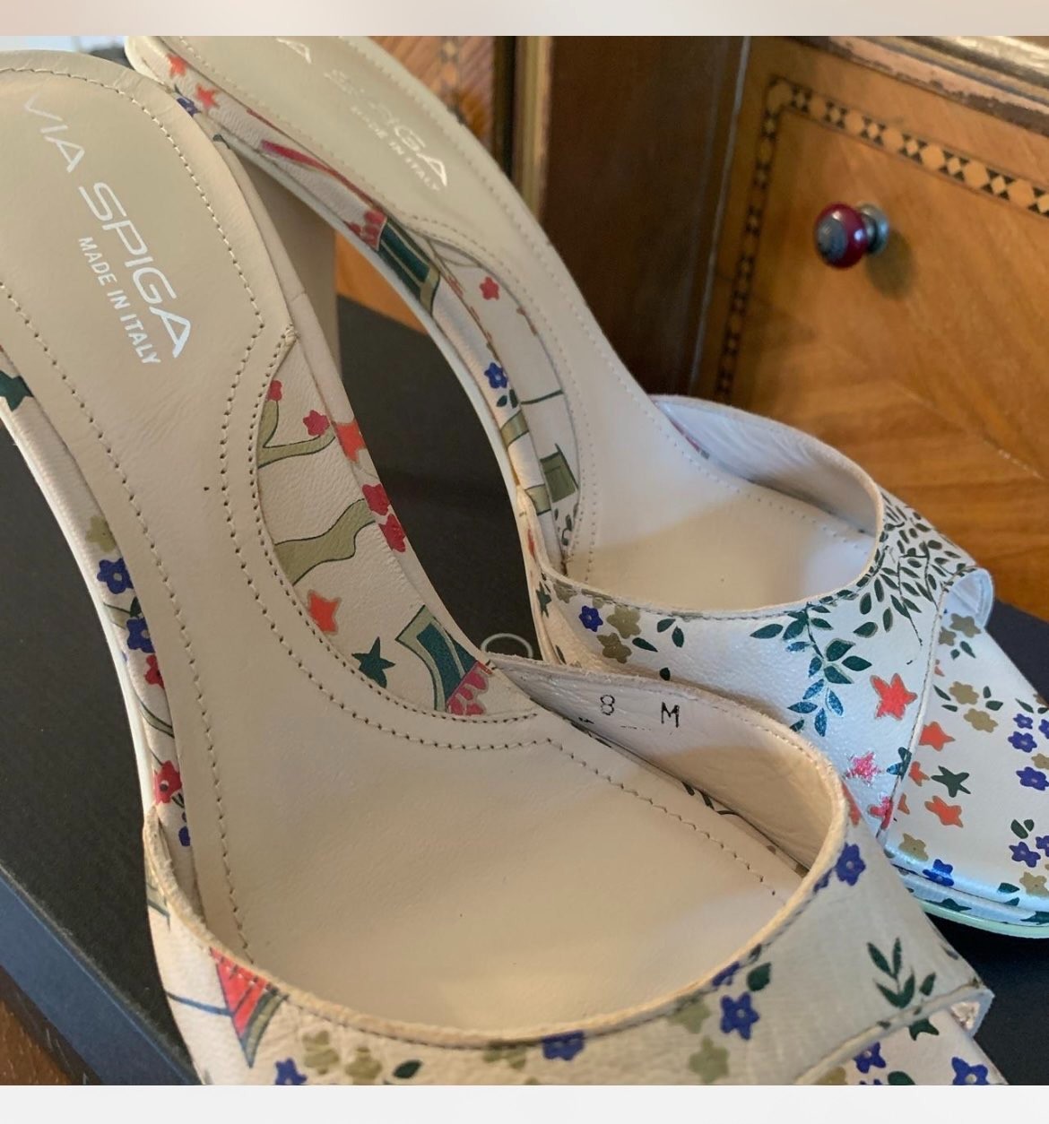 Brand New with Box Via Spiga Beige Spring Pattern Heels Size 8M