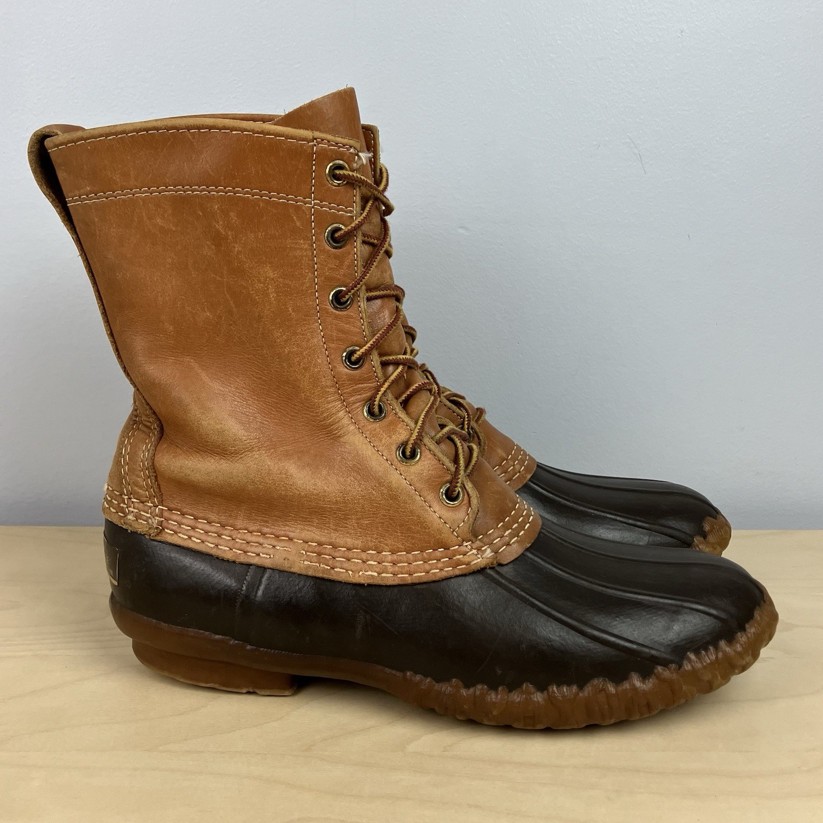 Vintage L.L. Bean Women’s Size 9.0 Duck Boots Brown Leather Unlined Hunting Shoe