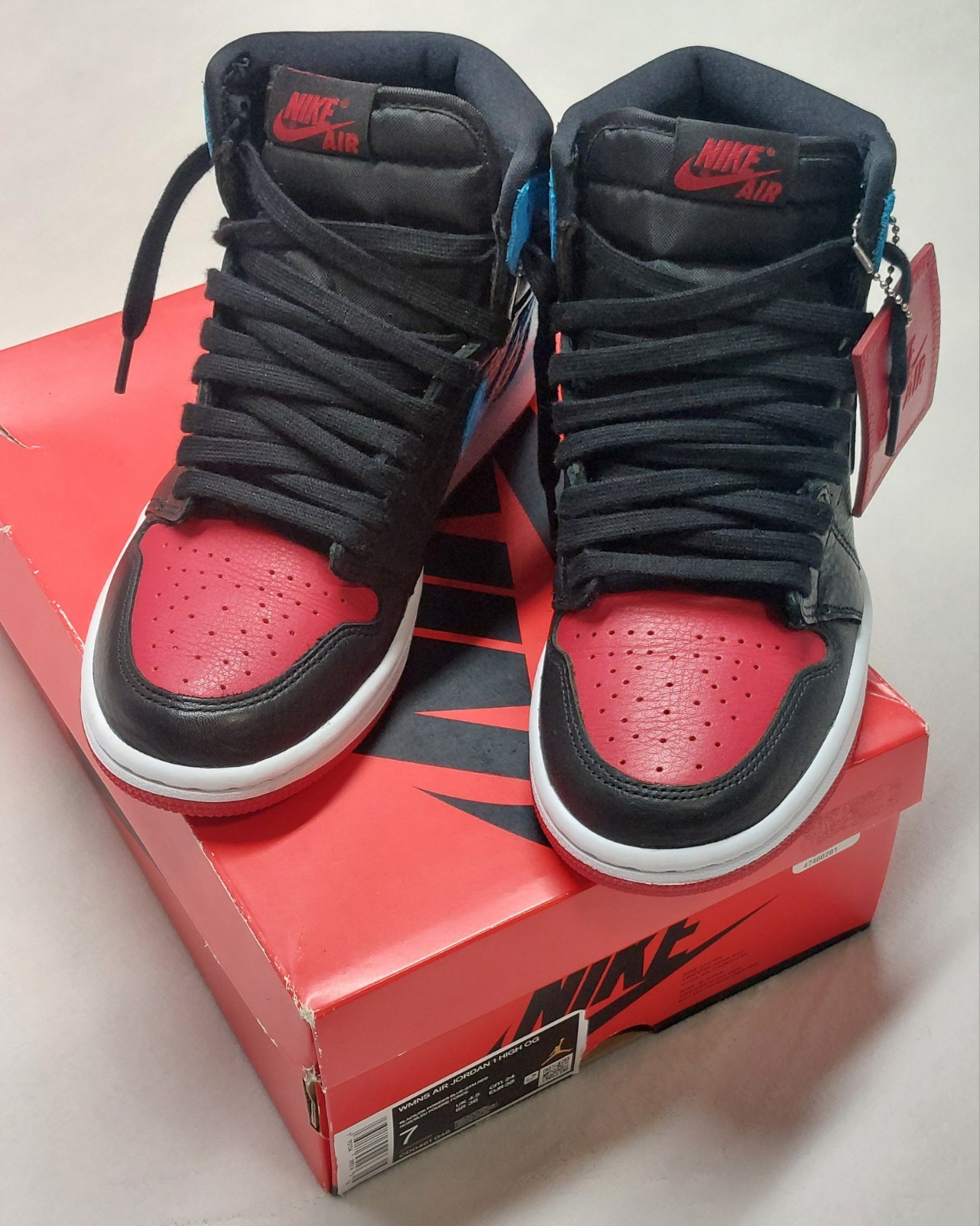 Women’s NIKE Air Jordan 1 High OG Black/Blue/Red Size 7