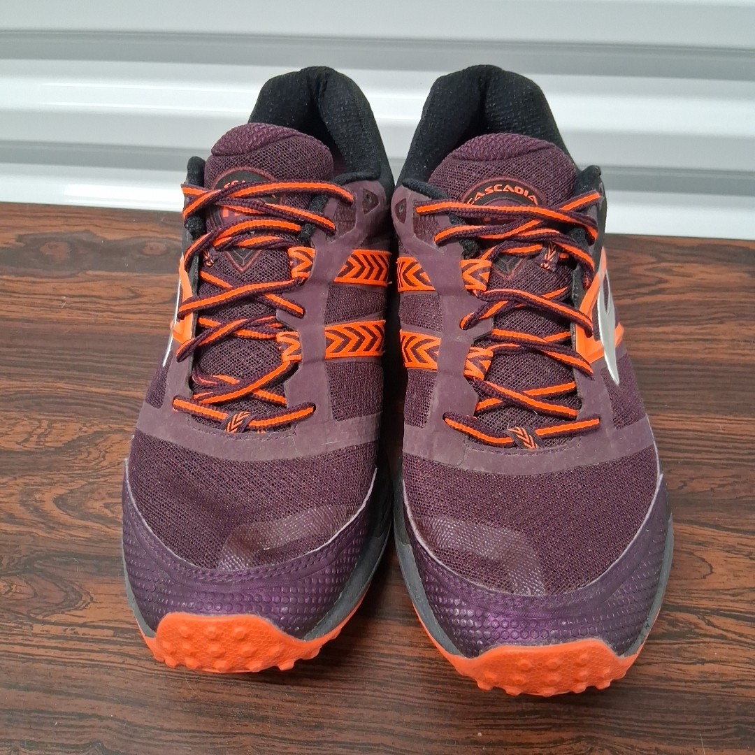 Brooks Cascadia 12 Trail Running Shoes Women Sz 11 GREAT CONDITION!