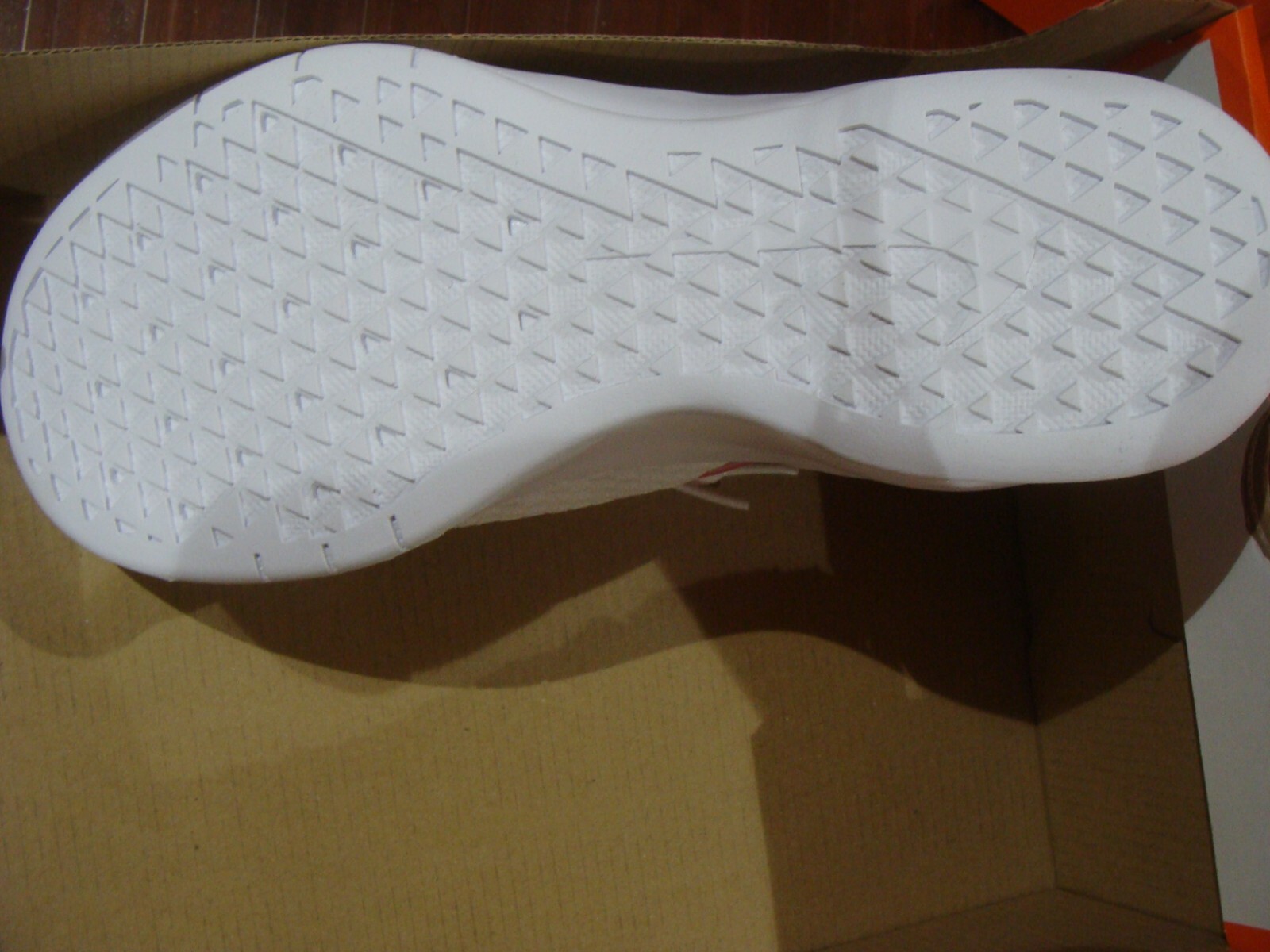 WMNS NIKE AIR MAX BELLA TR 2 AQ7492 102 SIZE 5, 5.5, 6