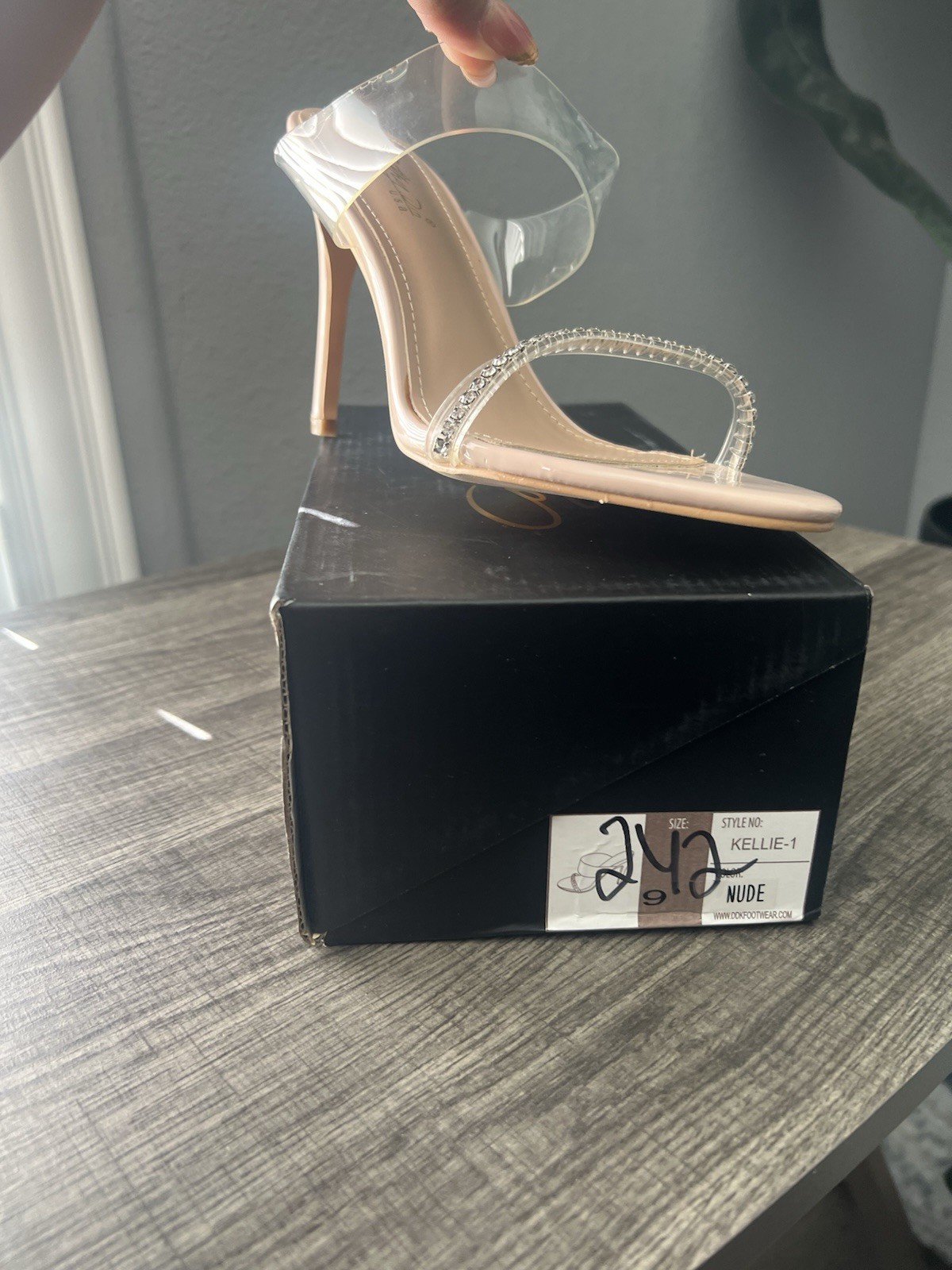ShoeDazzle Women’s 9M Nude Clear Rhinestone Strappy Open Toe Slip-On Heels