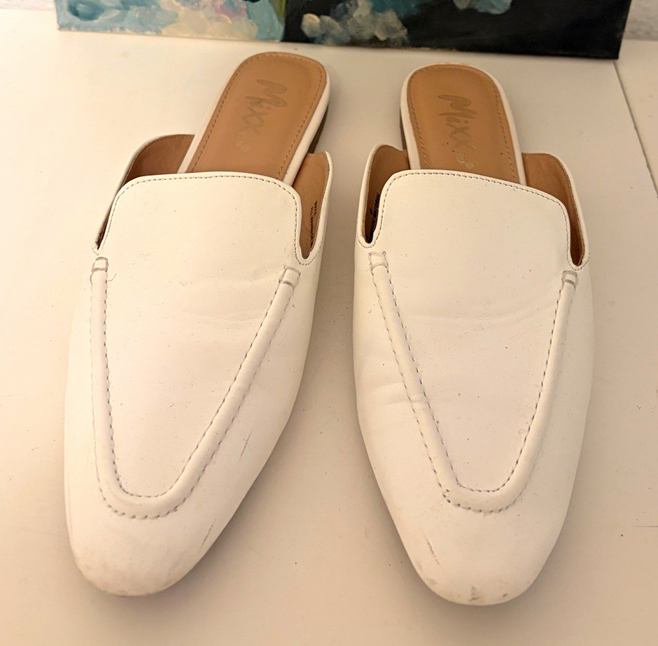 Maya Women’s White Leather Slip-On Mule Loafer Flats Pointed Toe Sz 6