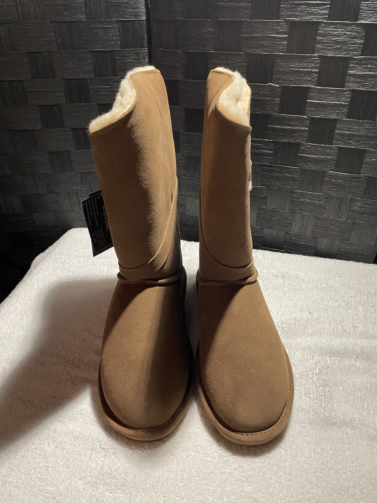 BEARPAW 608 W Emma Short Hickory Womens Casual BOOTS Size 9 M