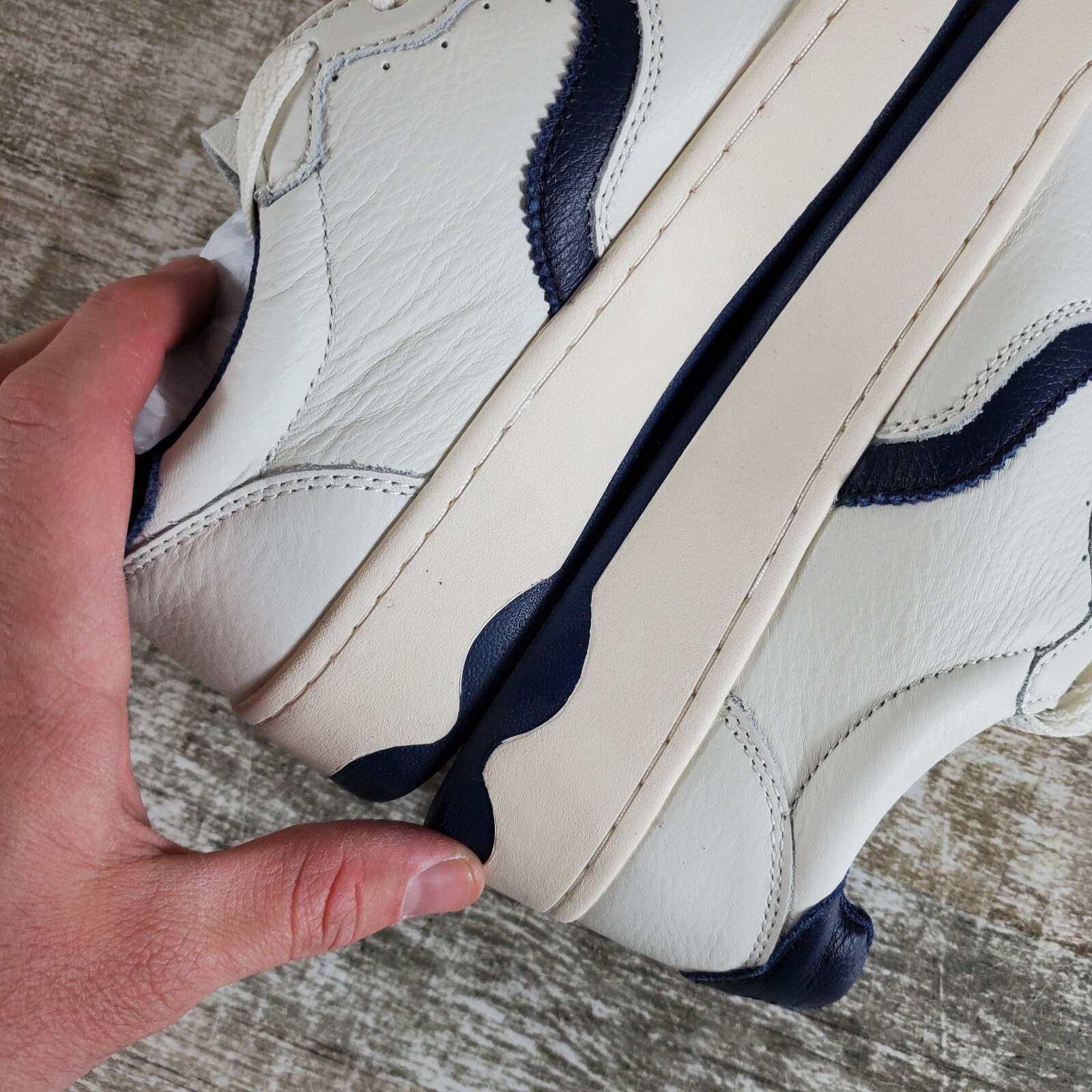 Soludos Roma Womens Shoes Sz 7.5 Athletic Running White Navy Lace Up Sneakers