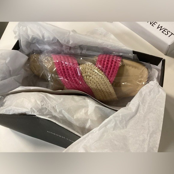 Nine West Quara Sandals Size 8 Pink Natural Woven Raffia Slide Flat Square Toe