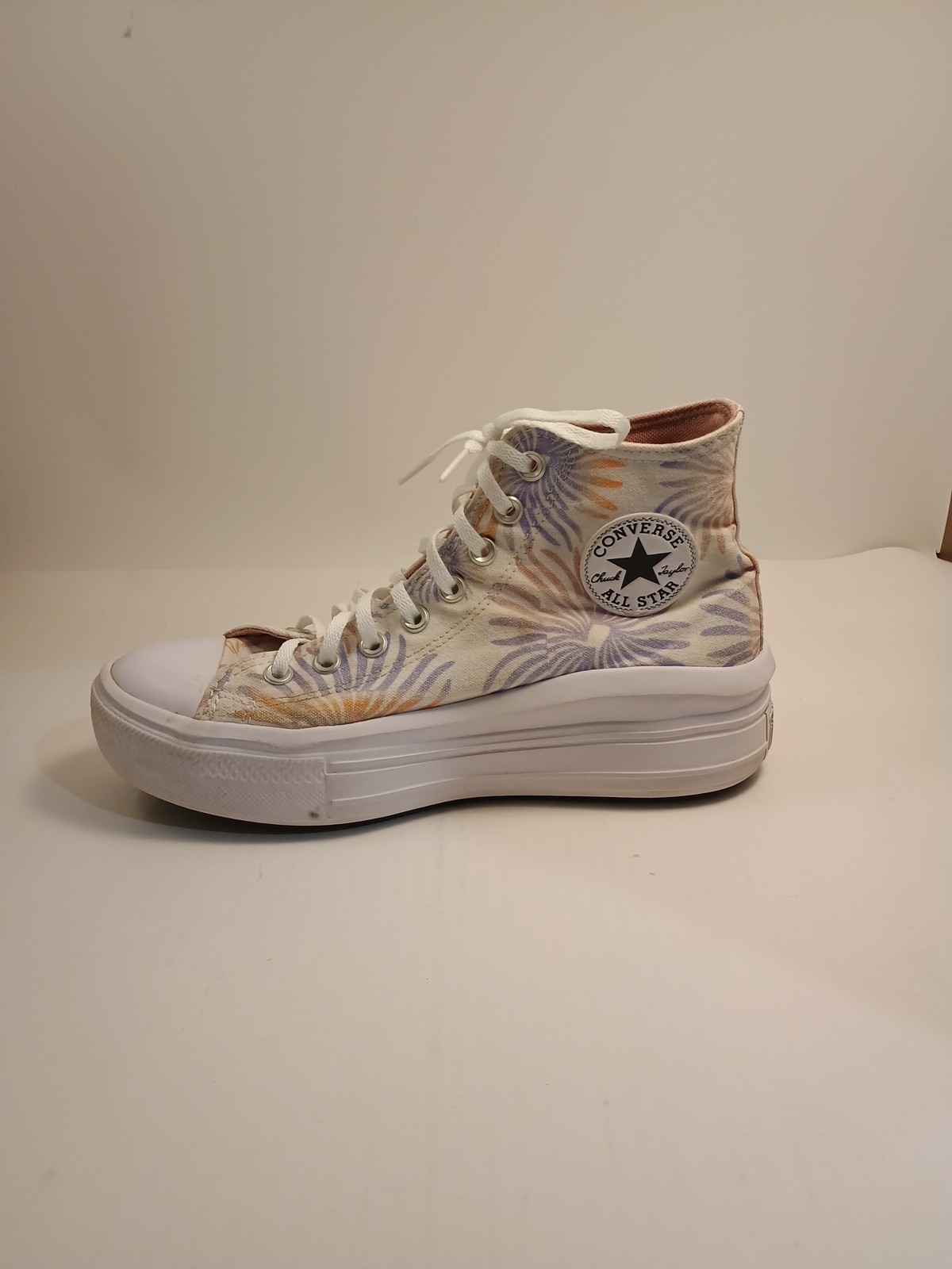 Converse Floral Palm Women’s Size 10 2.5in Platform High Top Sneakers