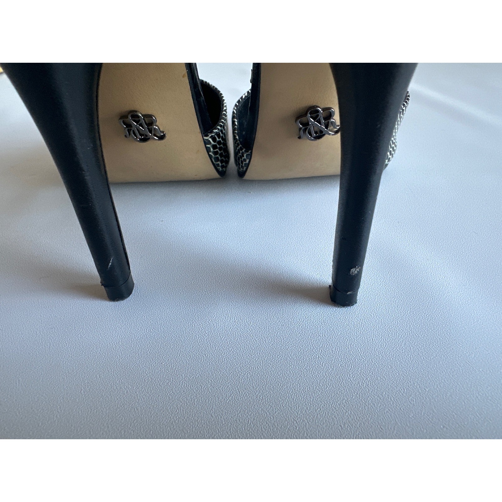 Rock Republic Studded Ankle Strap Heels Pointed Toe Black White Pumps 7.5
