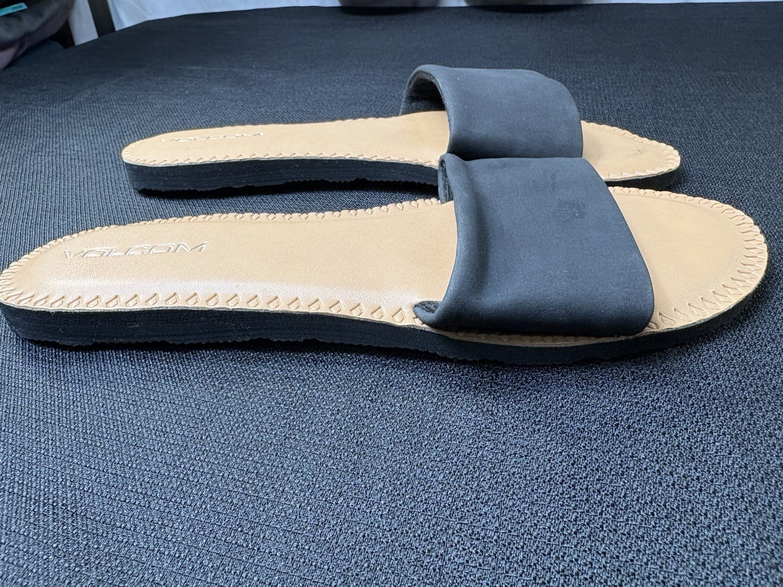 Volcom Black Beige Slide Sandals Logo Strap Slip On Womens US 8 EU 39 UK 6
