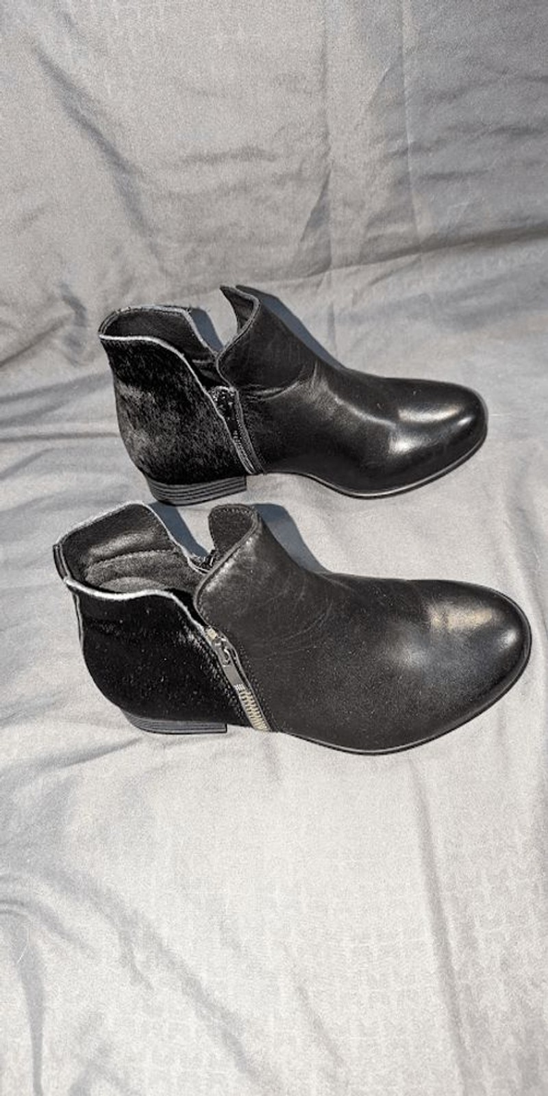 Eric Michael Isabella Ankle Boots Womens US 5 EU 35 Black Leather Zip Low Heel