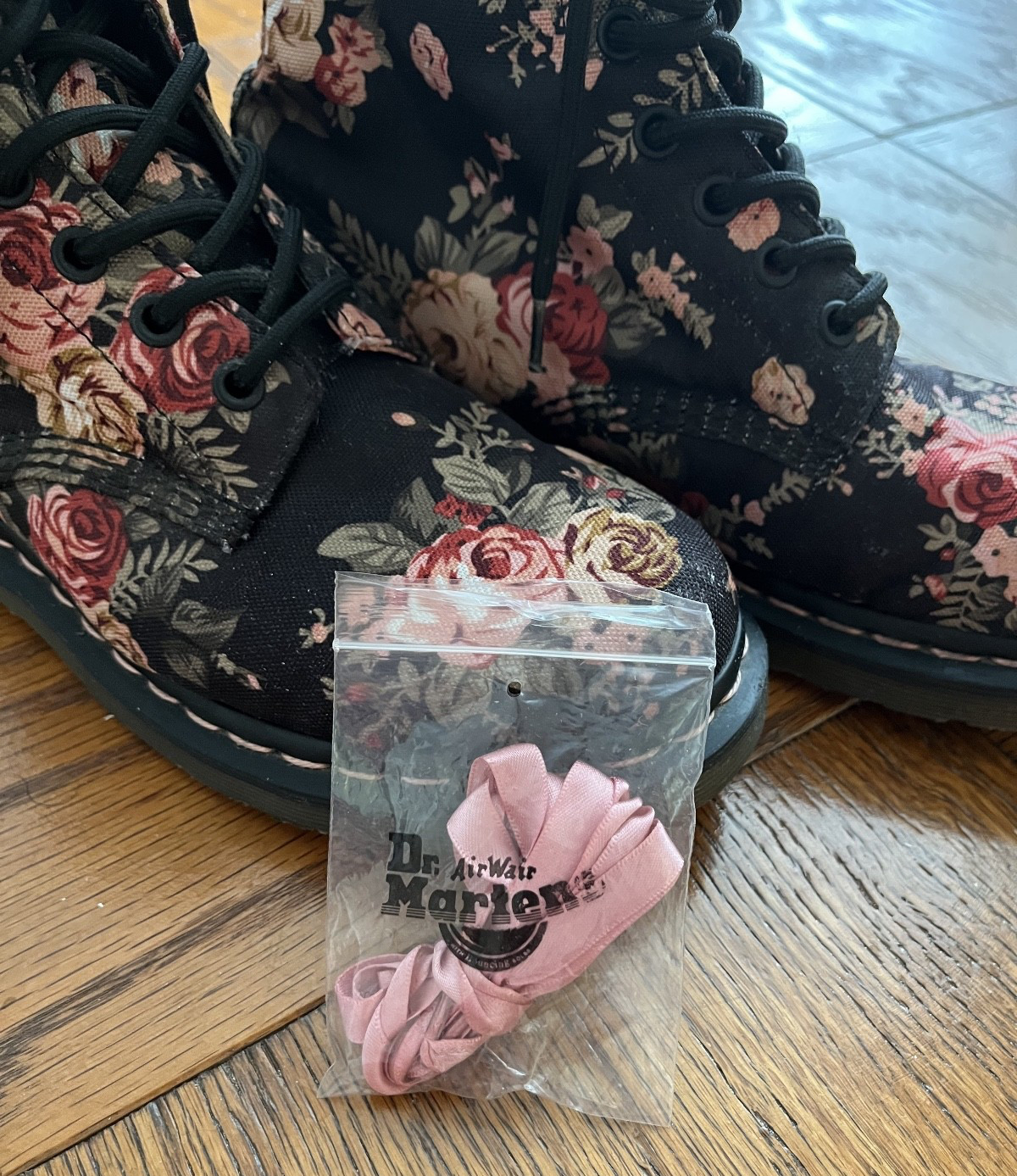 Flower print doc marten shoes women’s size 8