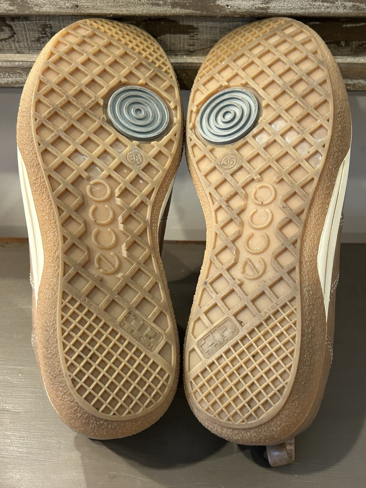 Ecco Shoes Women’s EU 36 US 5-5.5 Tan Brown Leather Breathable Lace Up Sneaker