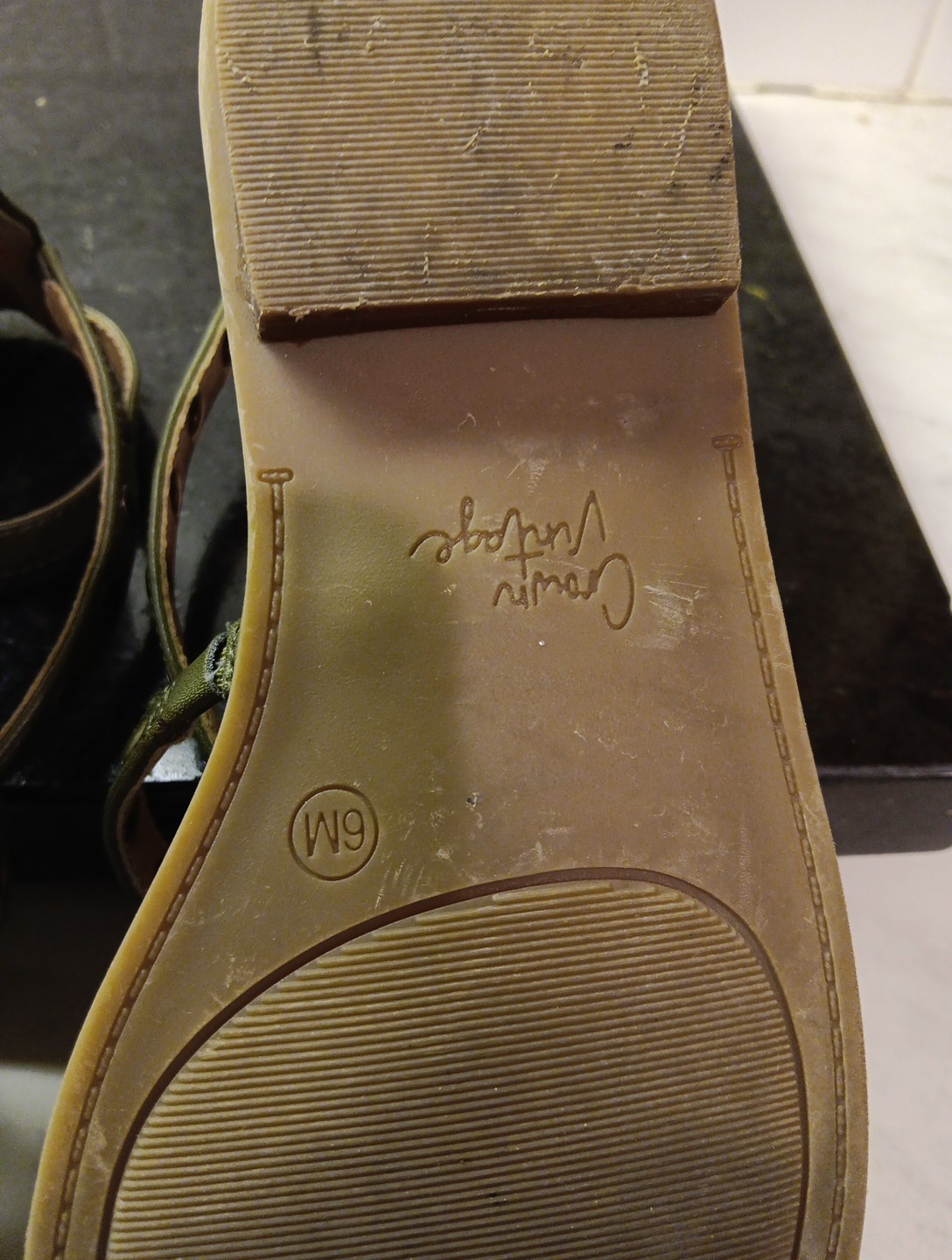 Crown Vintage Womens Norti Green Flat Strappy Sandals 6 Medium (B,M)