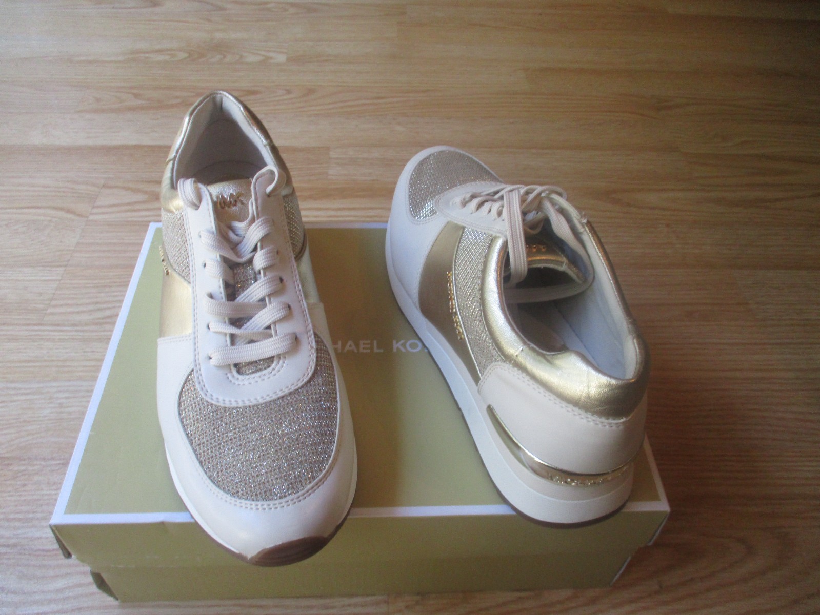 Michael Kors Allie Sneakers Light Cream & Gold Faux Leather Mesh sz 10 NEW