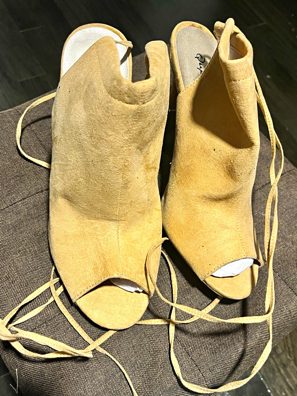 Qupid Women’s Size 9 Beige Suede Open Toe Lace-Up Ankle Strap Strappy Heel
