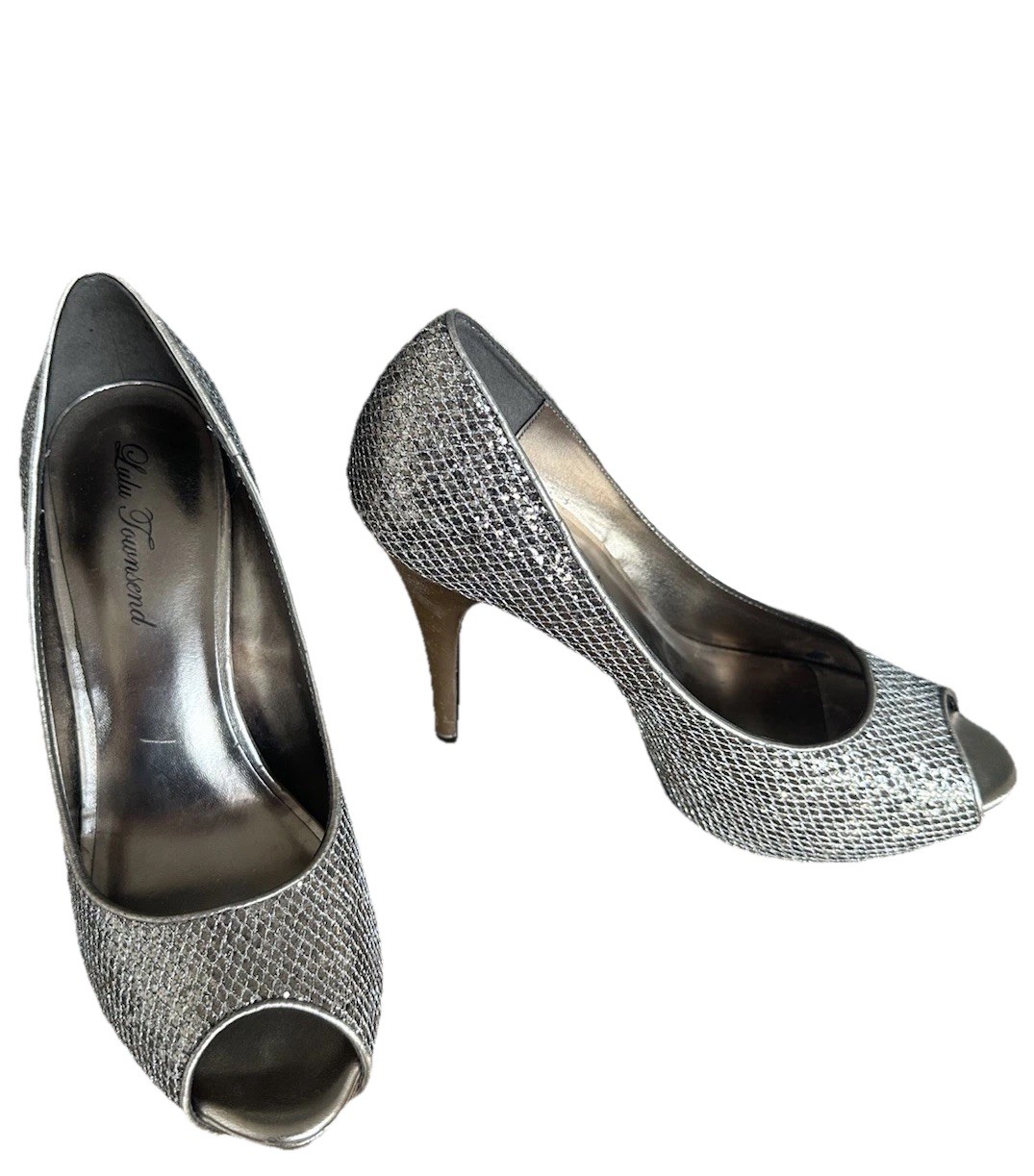 Lulu Townsend Platinum Peep Show Pump 8.5m