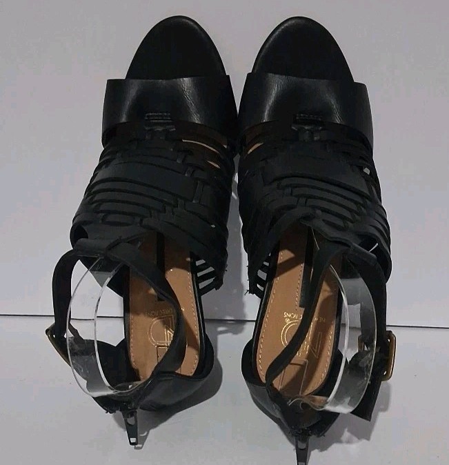 New Directions Strappy Gladiator Open Toe Sandals 3.5 IN Block Heel Size 7.5