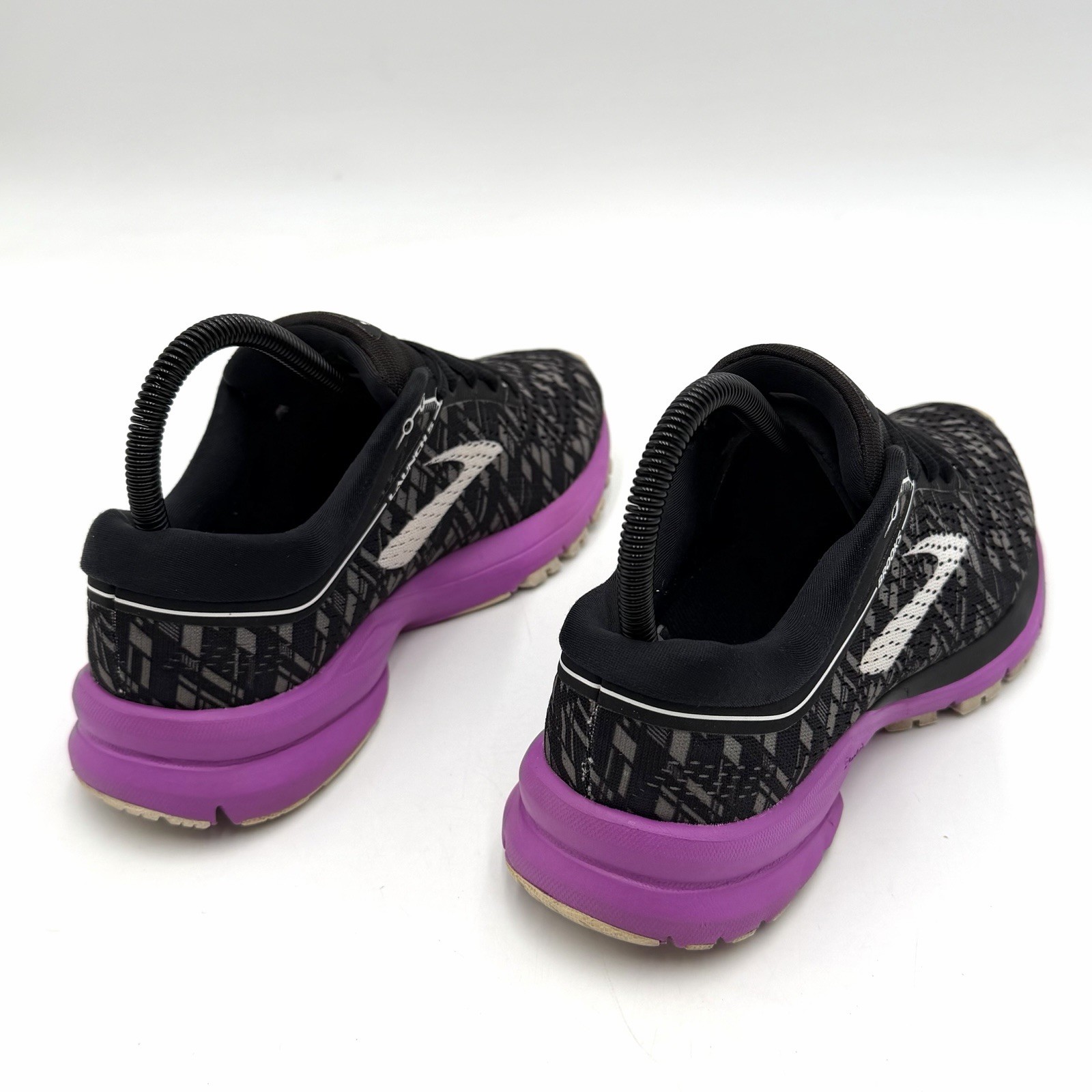 Brooks Launch 5 Womens Size 7 Running Shoes Sneakers 1202661B090 Black Purple