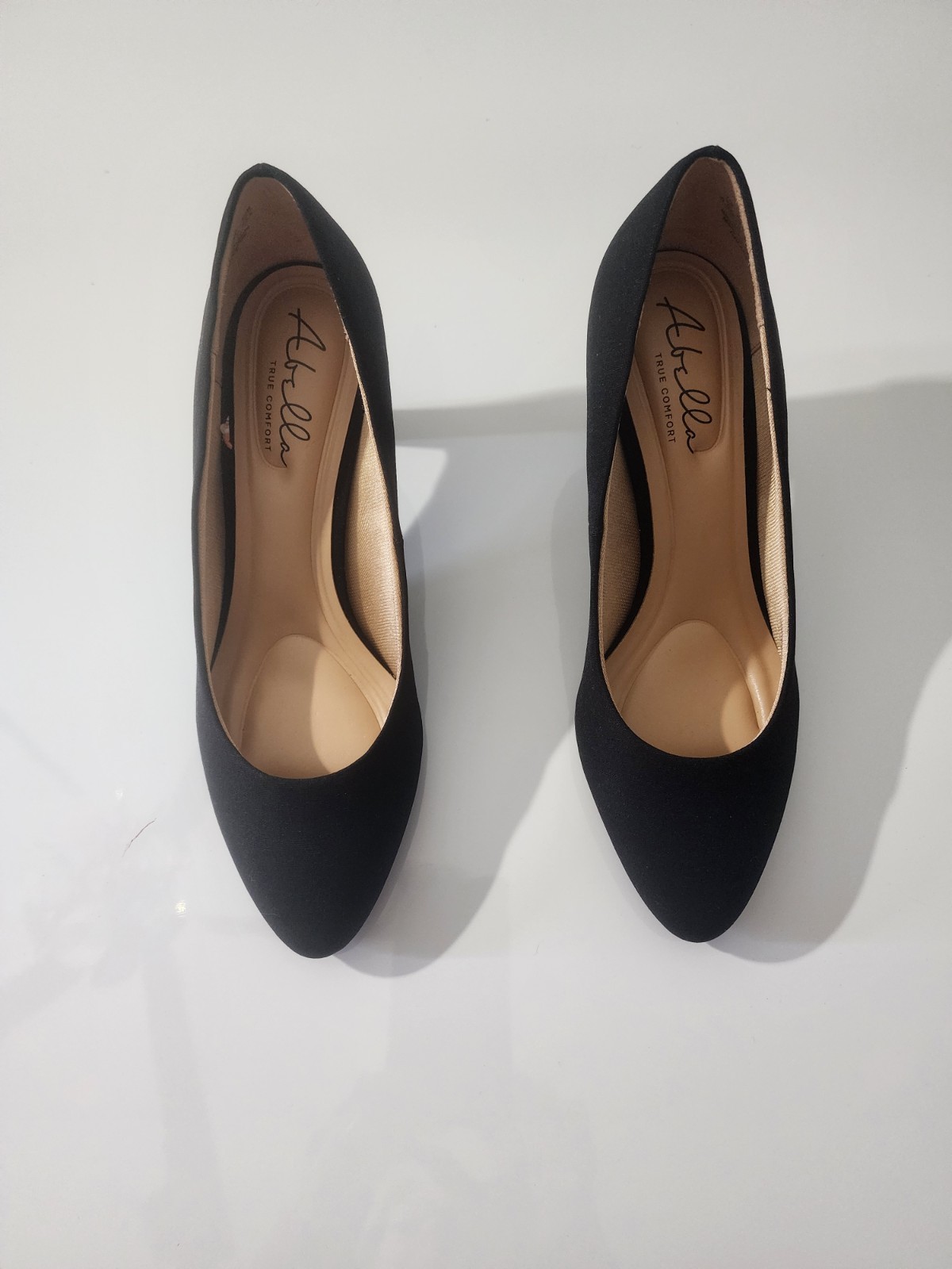 Abella True Comfort Women’s Galaxy Black Pump Shoes Women’s Size 8.5 M