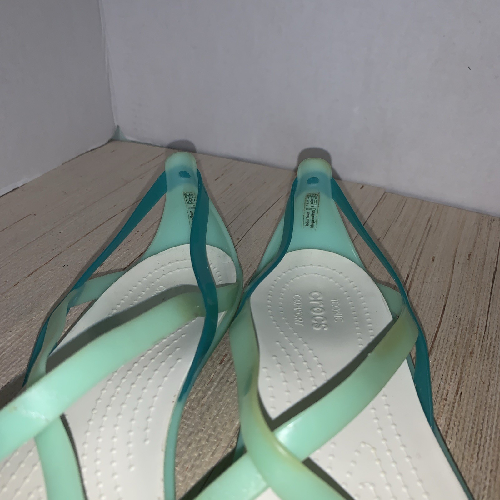 Crocs Isabella Jelly Strappy Sandals Womens 10 W Green Leaf Print Flats Comfy