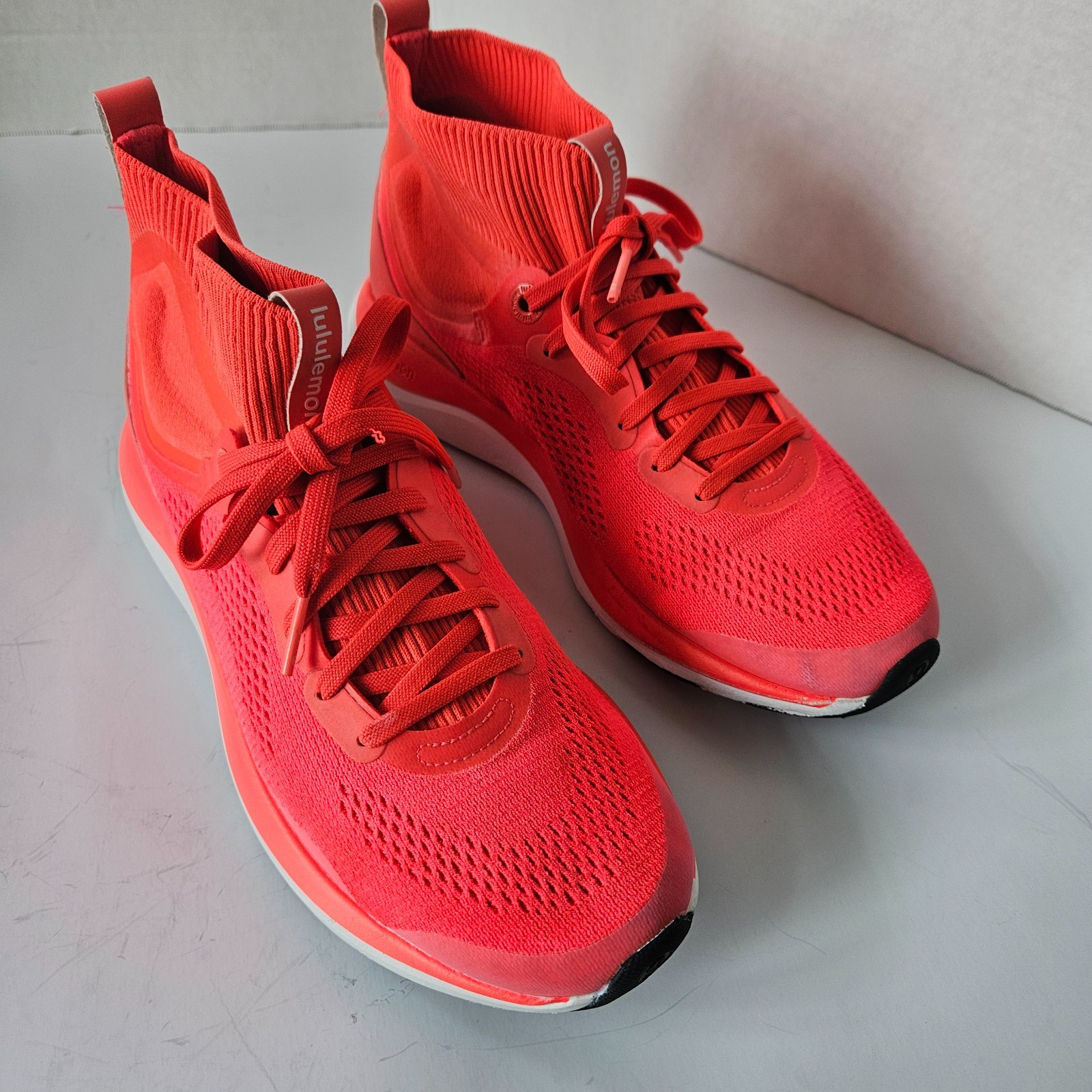 Lululemon Chargefeel Mid Workout Shoe Size 8 Flare Orange Red Cross Training