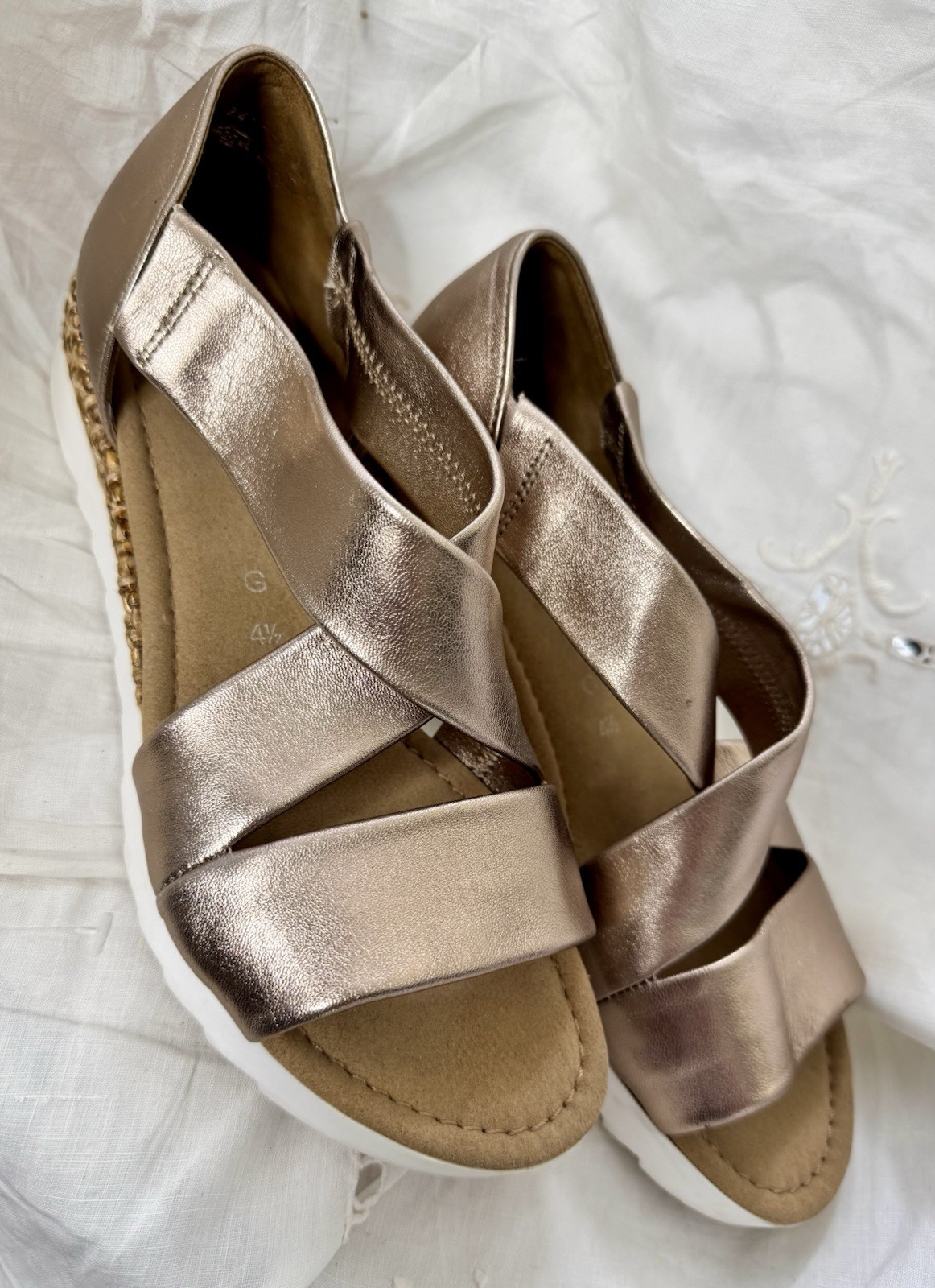 Gabor Rose Gold Promise Sandals Size 7.5 Excellent Condition
