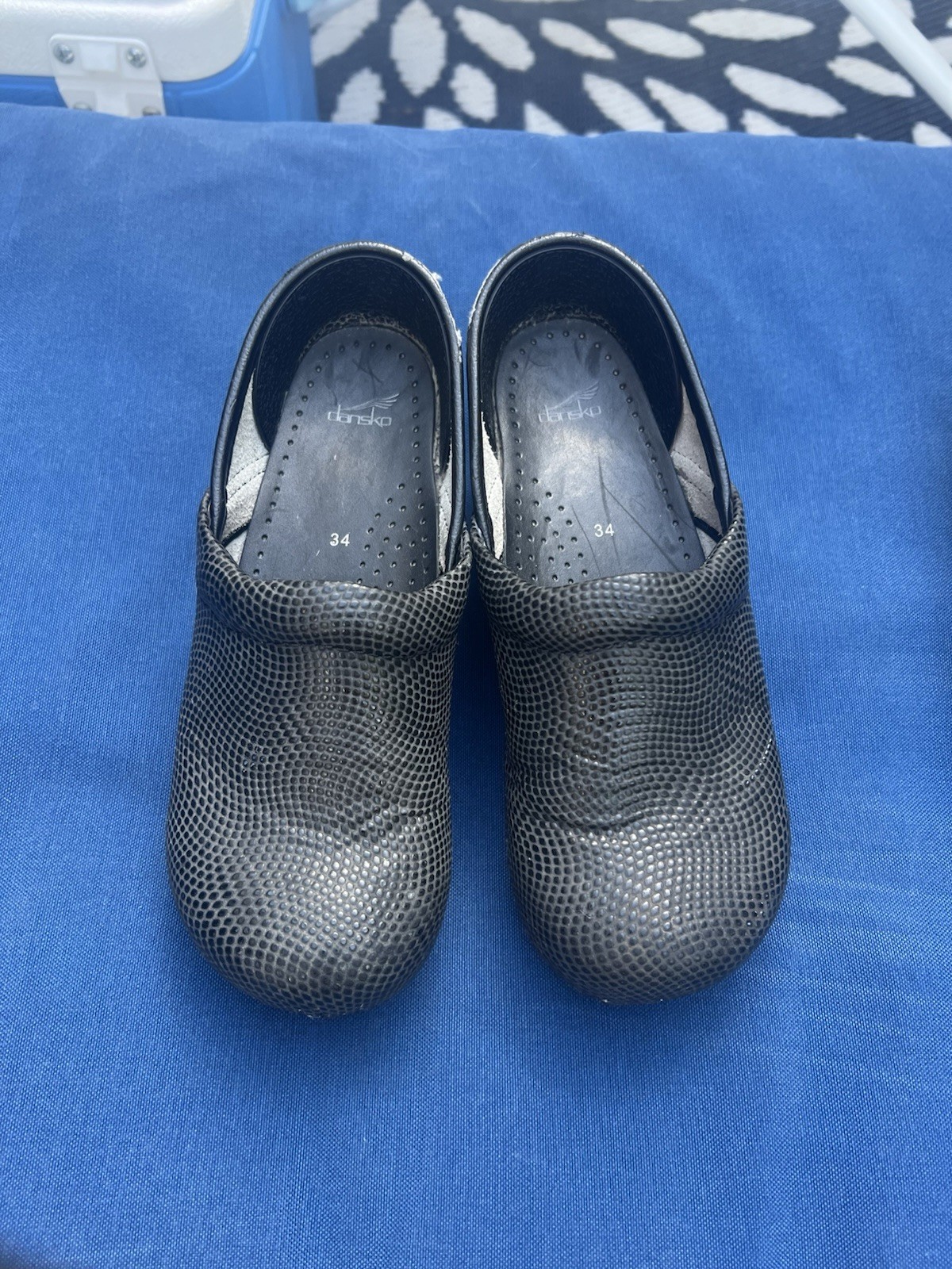 Dansko Professional Clog Shoe for Women, Size 34 Eu 5.5US Black