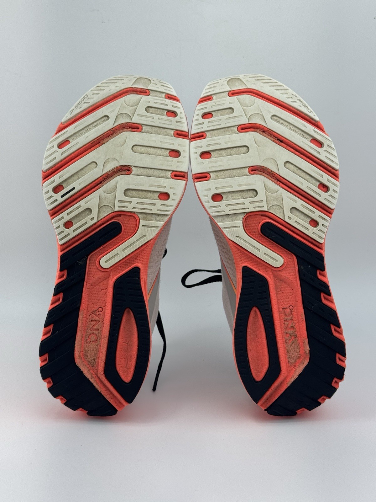 Brooks Launch 10 Women’s White Firery Coral Running 1203981B410 Size 8 B