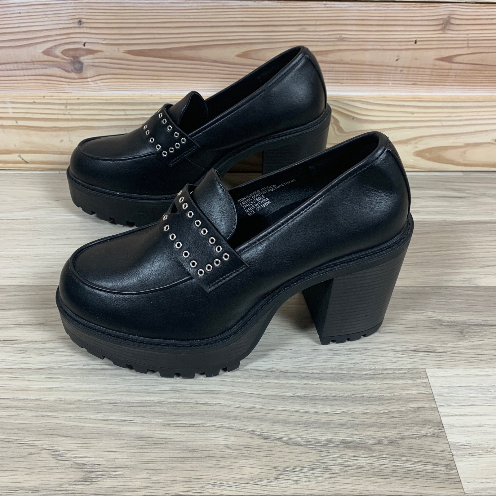 Torrid Platform Loafers Women 10WW Black Goth Grommet Lug Sole Shoe