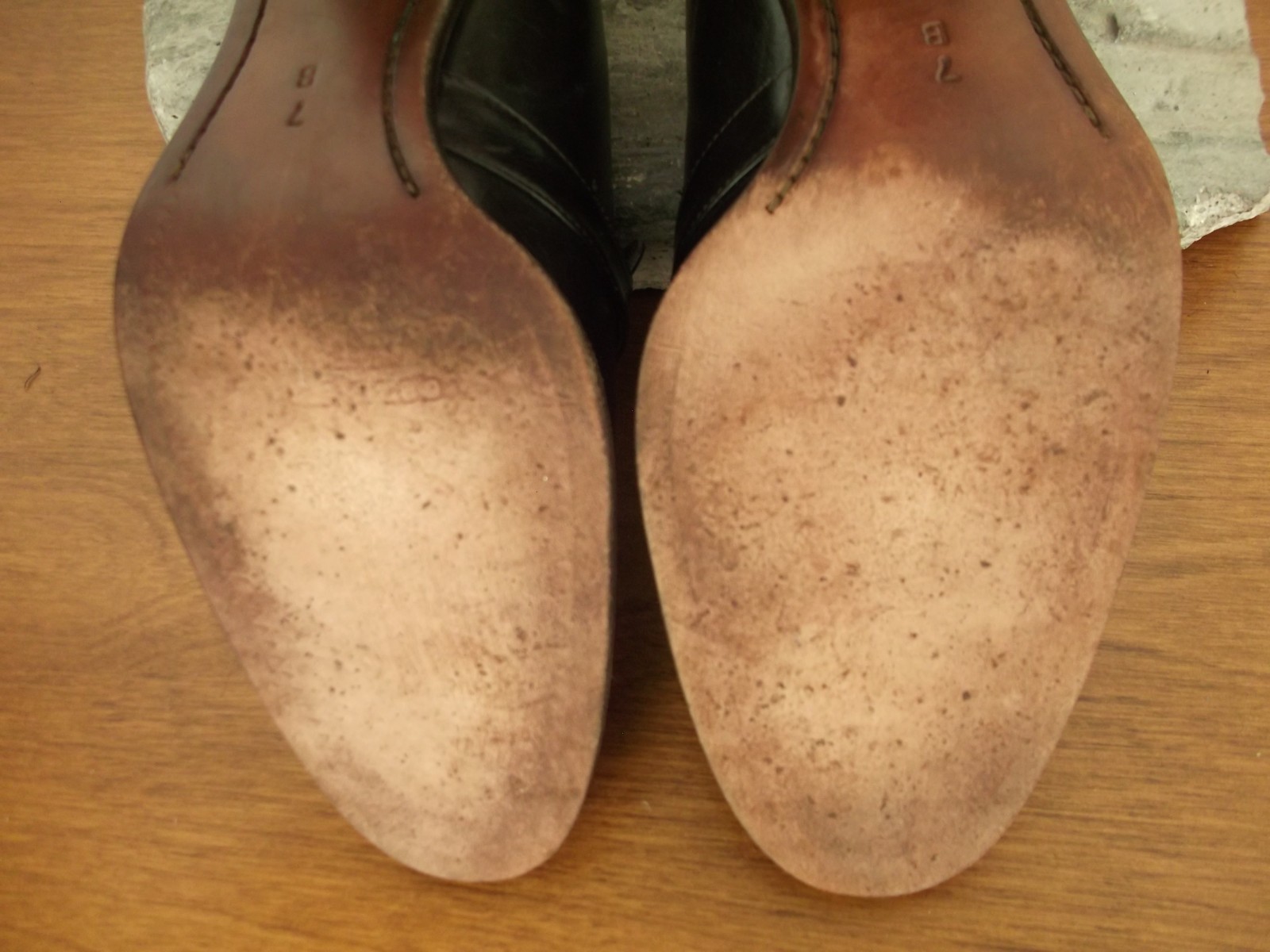 COLE HAAN Italy Women’s Sz. 7 B/ 2.75in high Chocolate Leather Pump Dress Heels