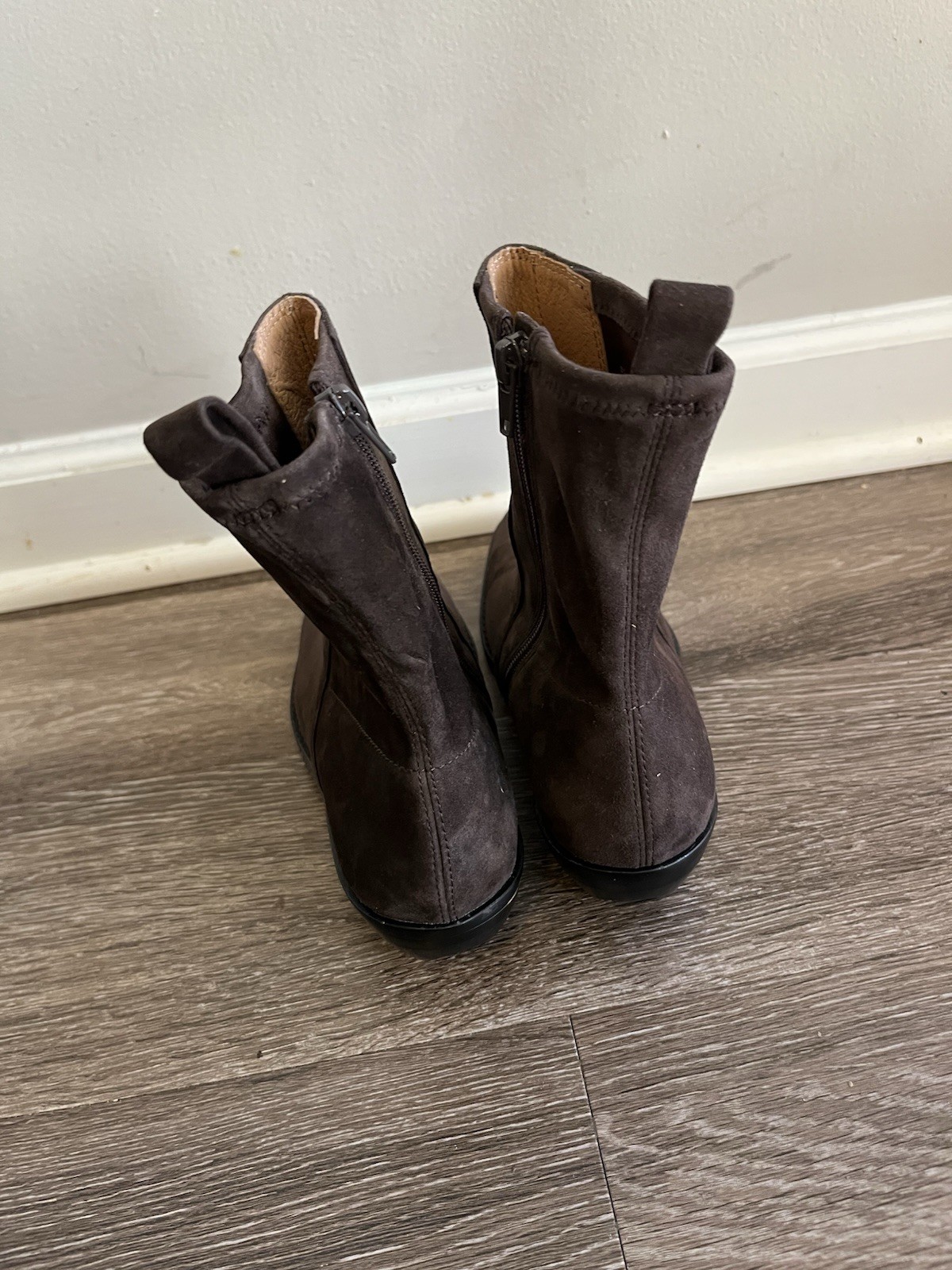 MADEWELL The Idris Ankle Boot in Dark Carob Suede NWOB Size 7
