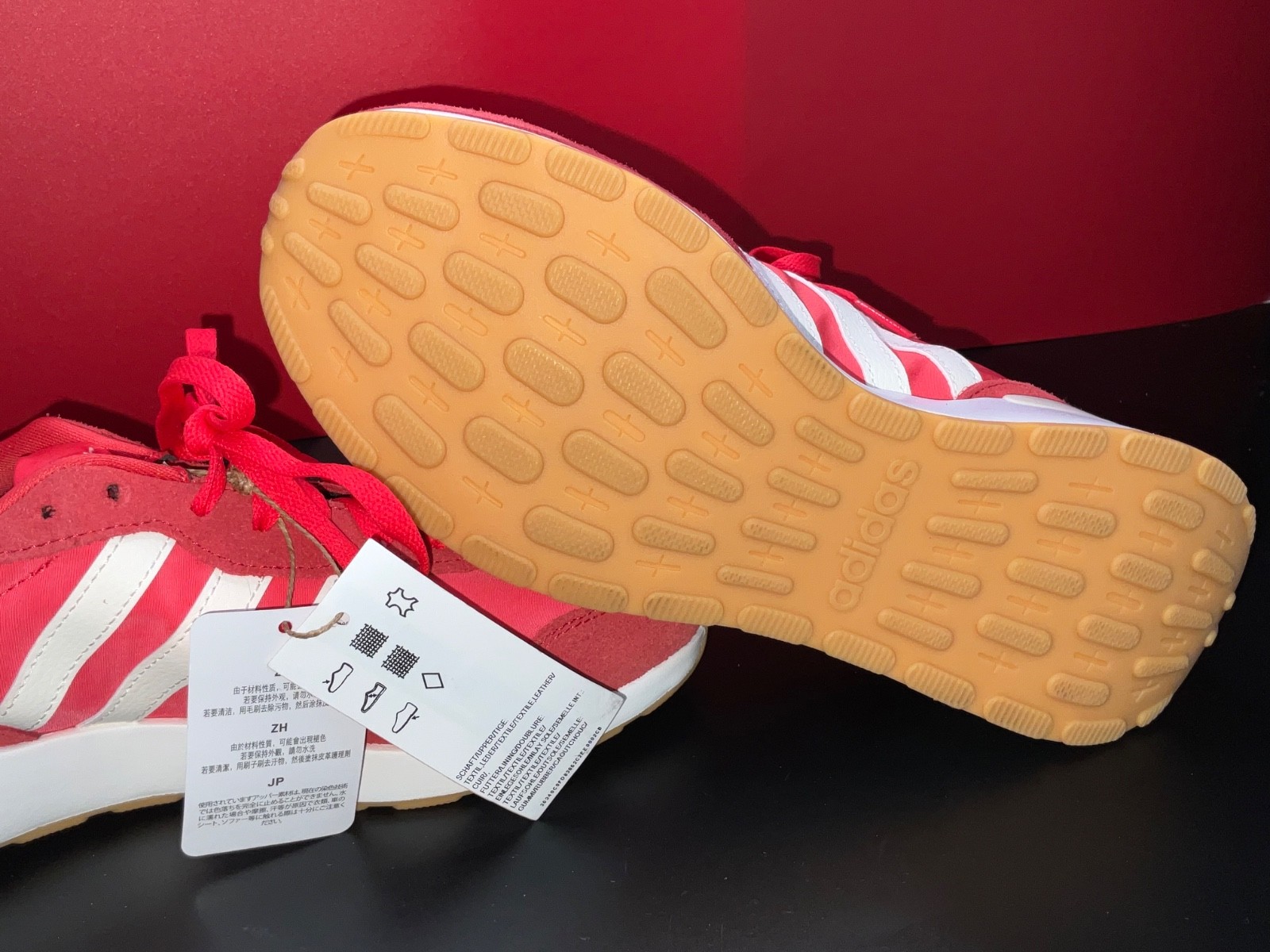 Adidas RUN 60s 4.o Red. NWT.NO Box. US Women’s 8.0/Men’s 6.5
