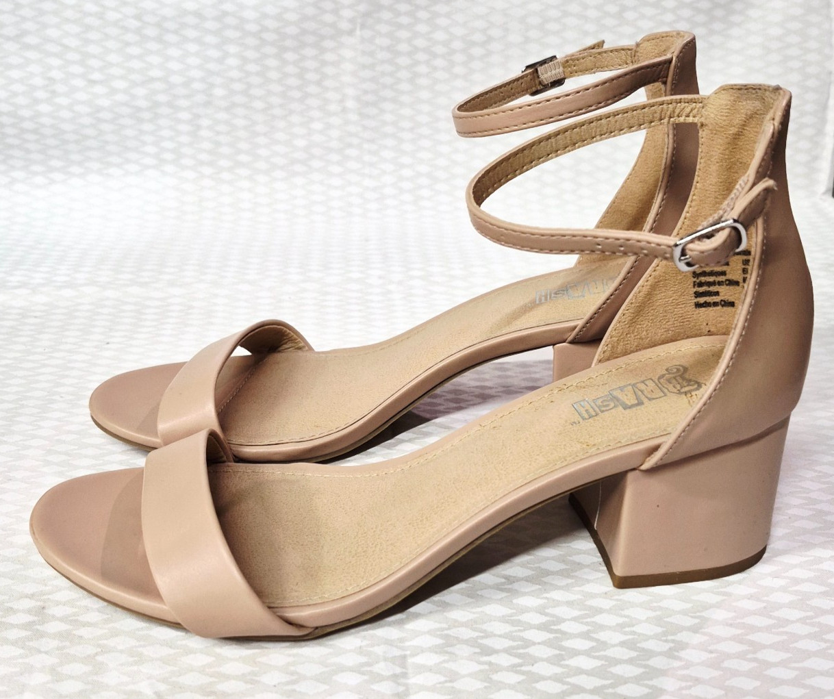 TRASH Women’s Faux Leather Nude Pink Strappy Sandals Shoes Block Heel Size 9!!!