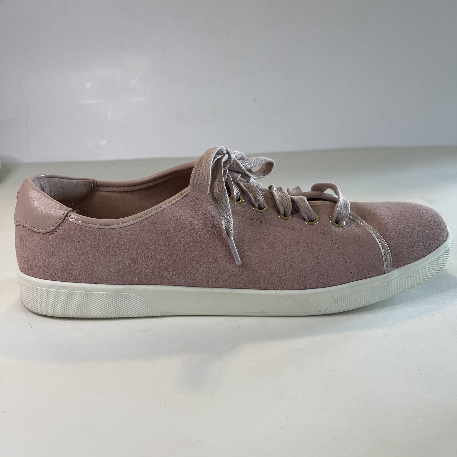 Vionic sneakers womens size 9 pink guc see pics