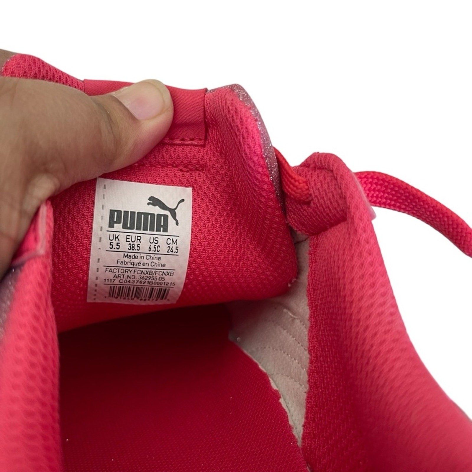 Puma Women’s Glitter Lace-up Sneakers Pink and White Size 6.5 Medium