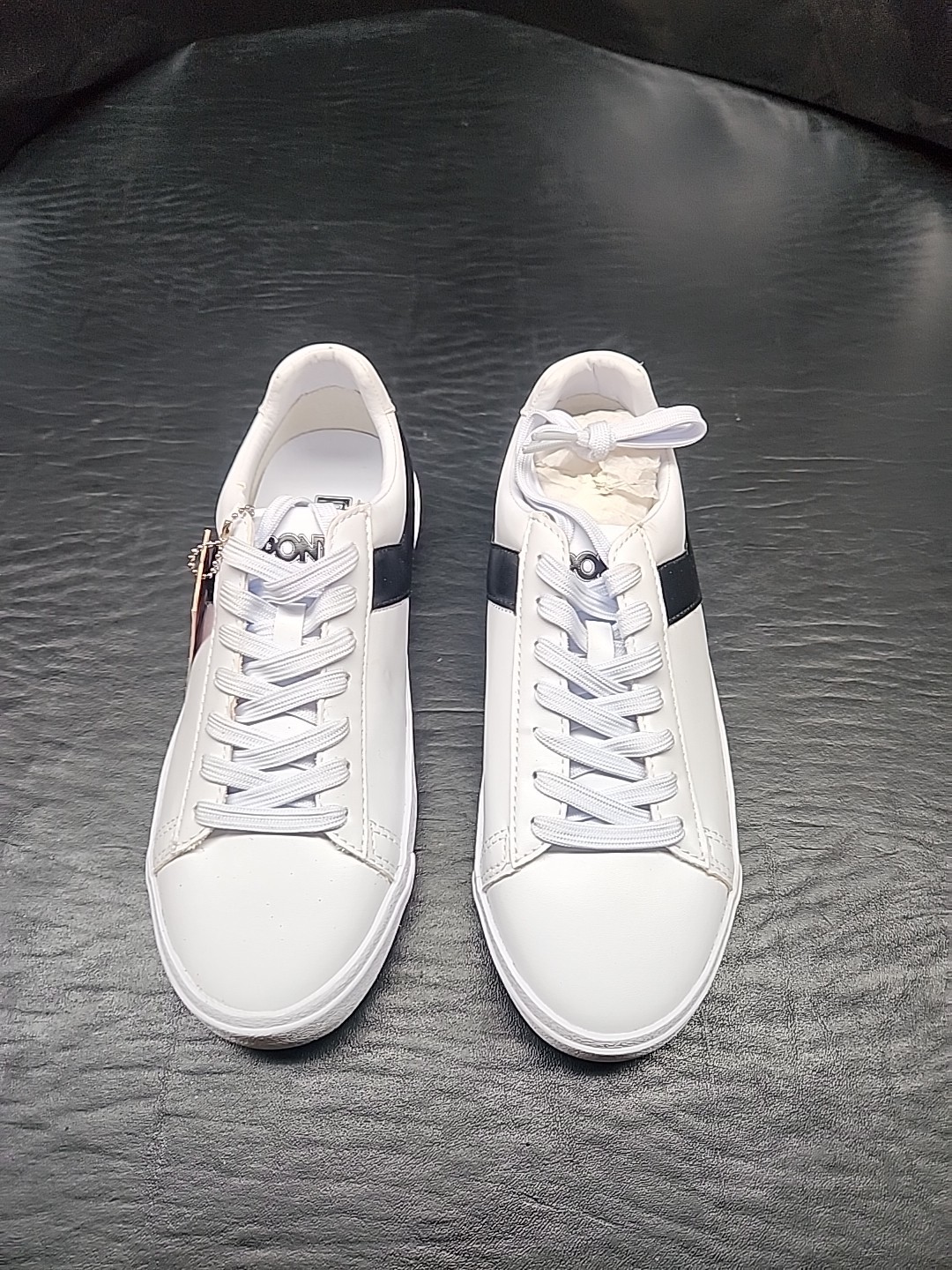 PONY Women’s Size 7 Top Star Low Top Core Chevron Retro Shoes White/Black. NoBox