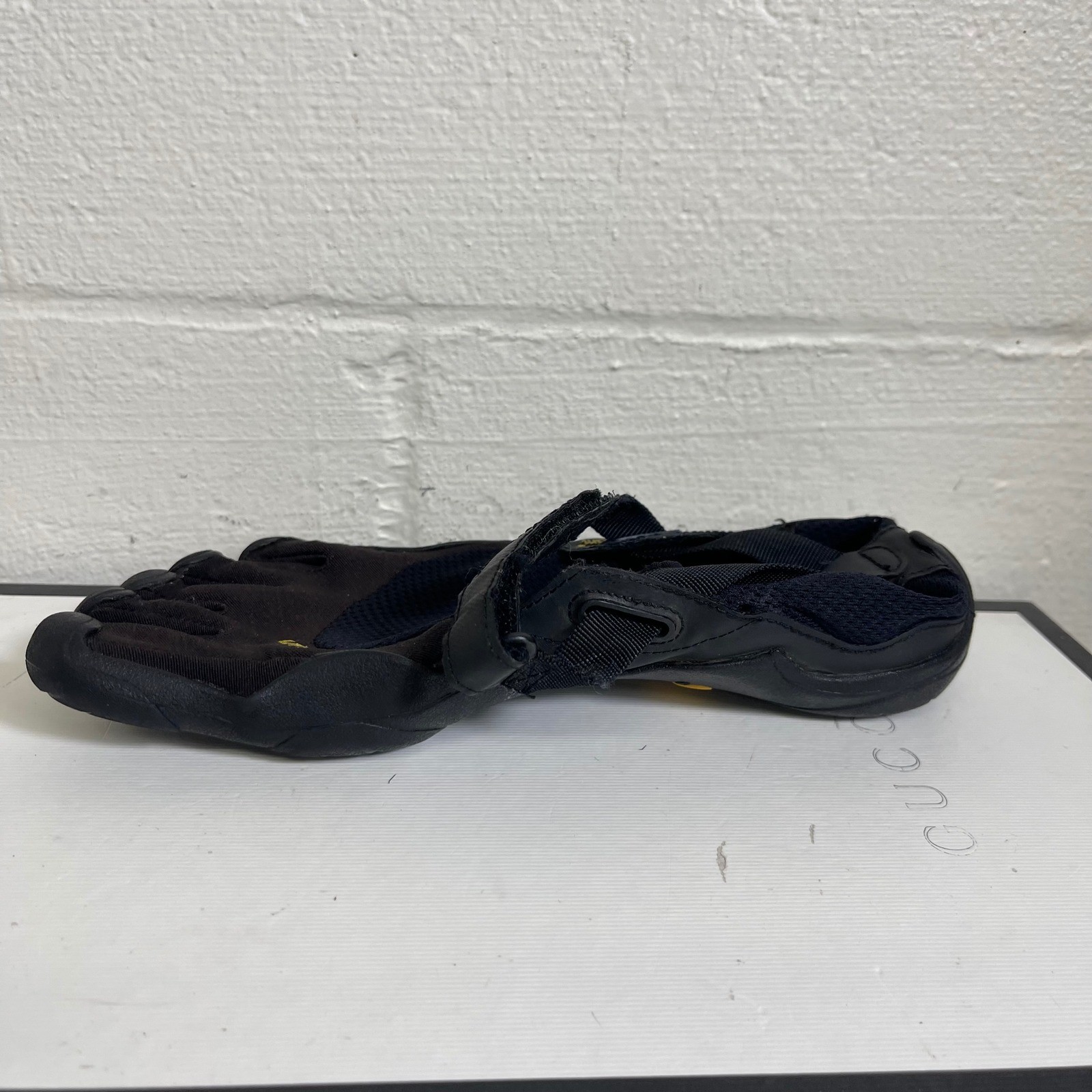 Vibram FiveFingers KSO Black Barefoot Running Shoes Women’s Size 38 EU/8 US
