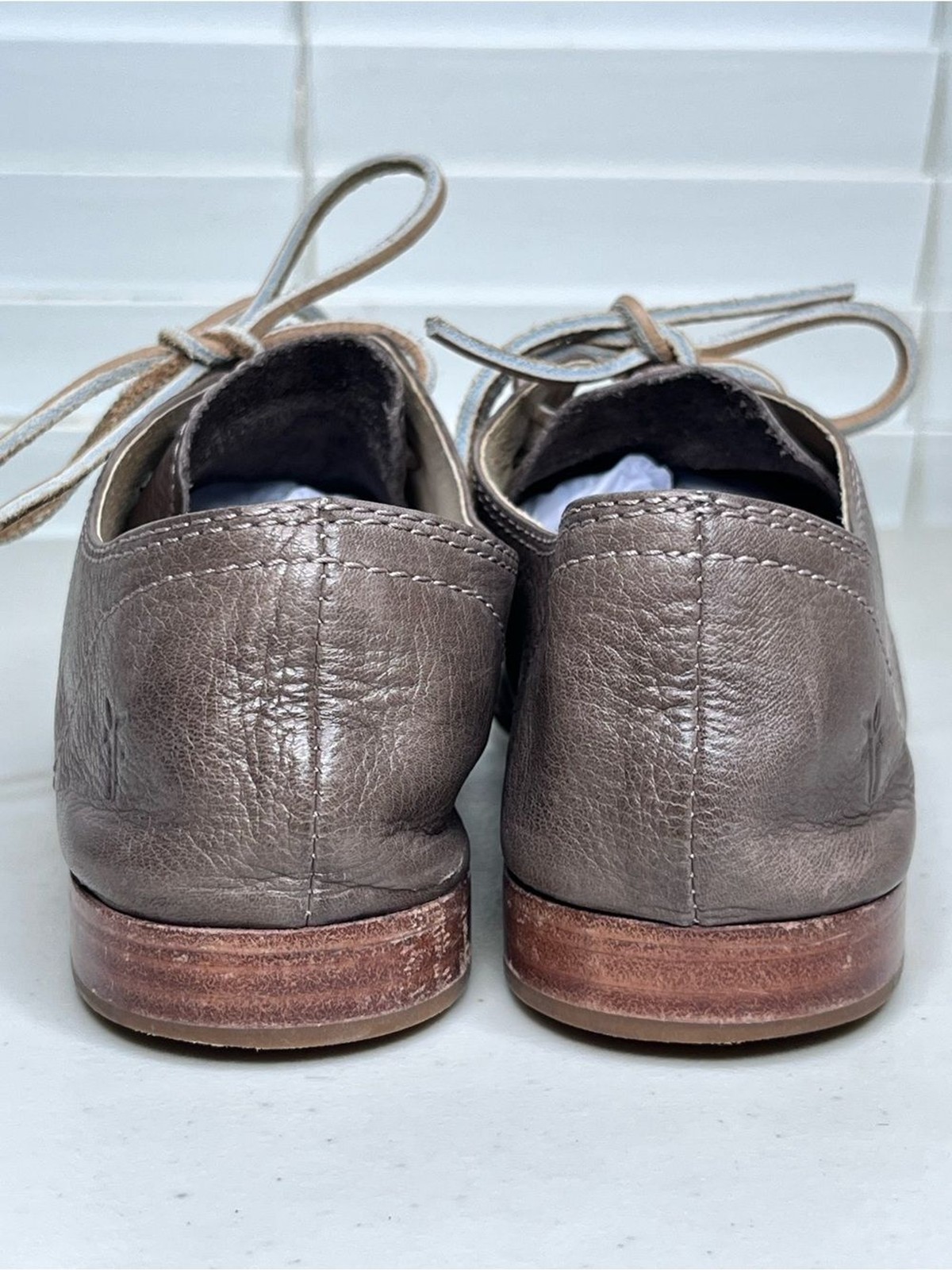 Frye Jillian Tumbled Leather Taupe Lace-up Oxford Shoes Sz 9M