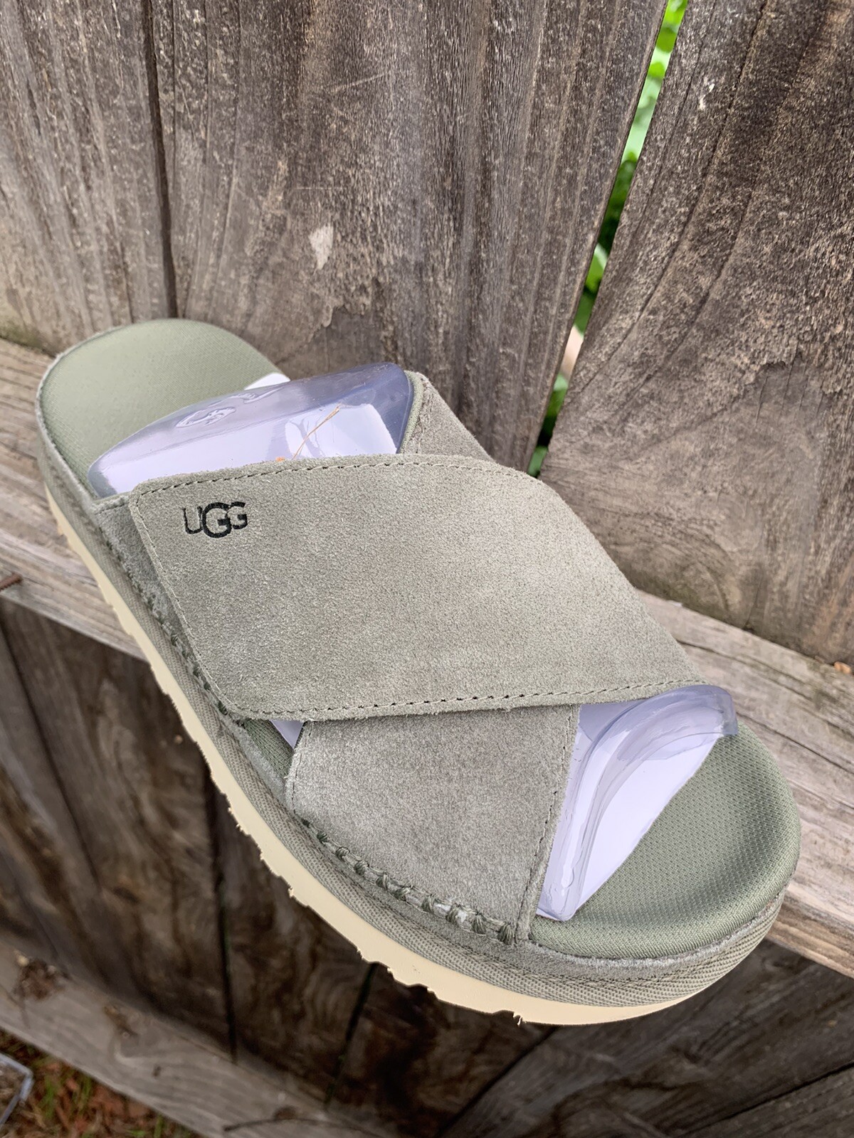 UGG Sandals Women Goldenstar Slide