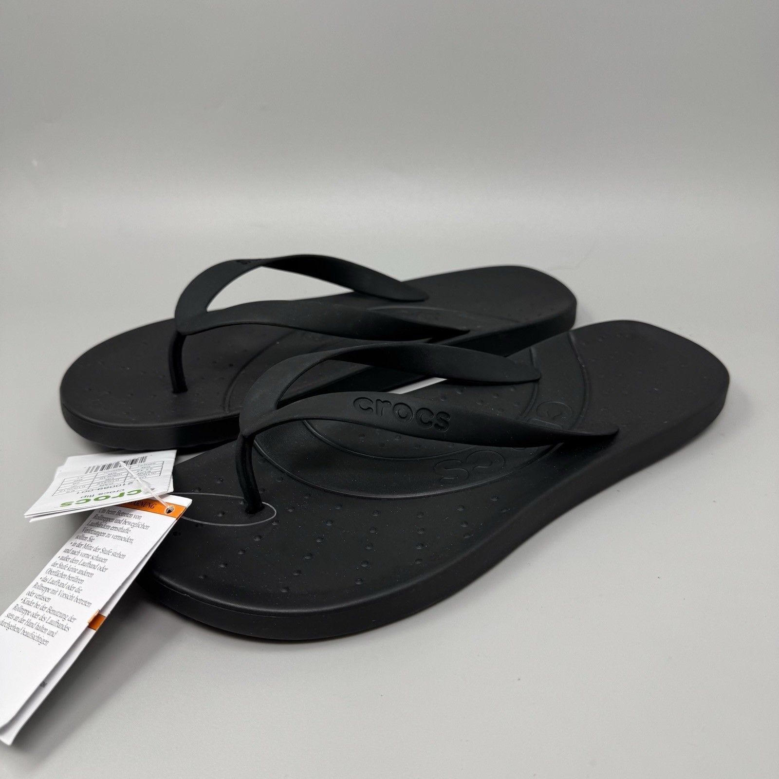 Crocs Flip Thong Sandal Unisex Adults – Black Men’s 10 Womens 12 New