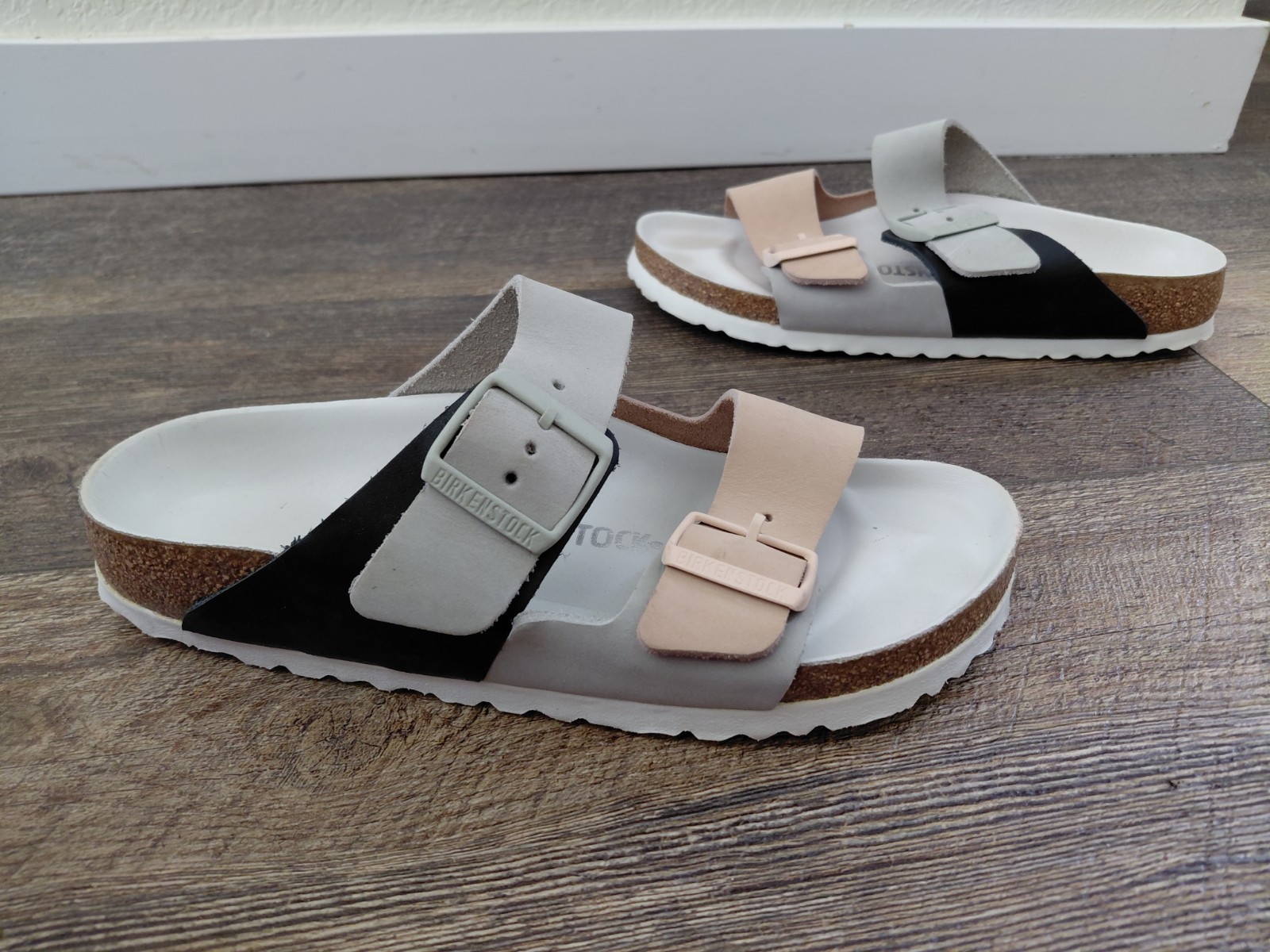 Birkenstock Women’s Arizona Split Hex peach/black Slide Size 38 / 7