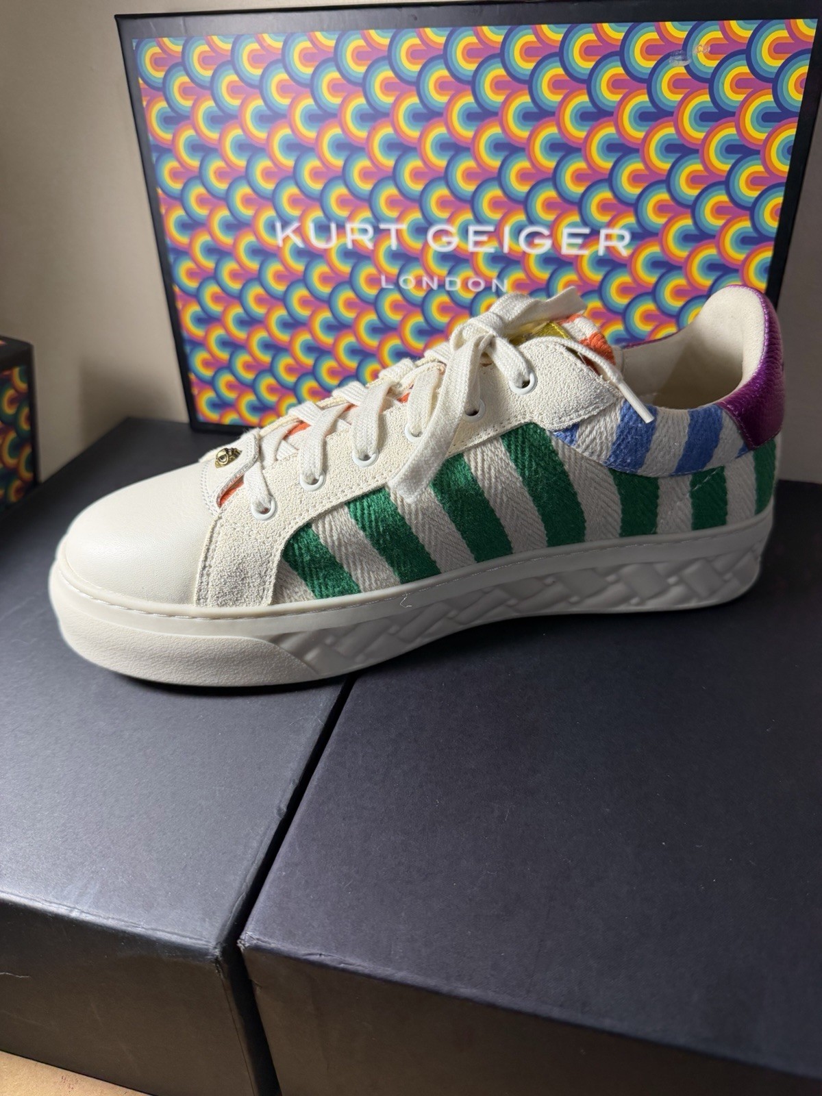 Kurt Geiger London women’s Lace-Up Low-Top Sneakers Striped Colorblock US 9