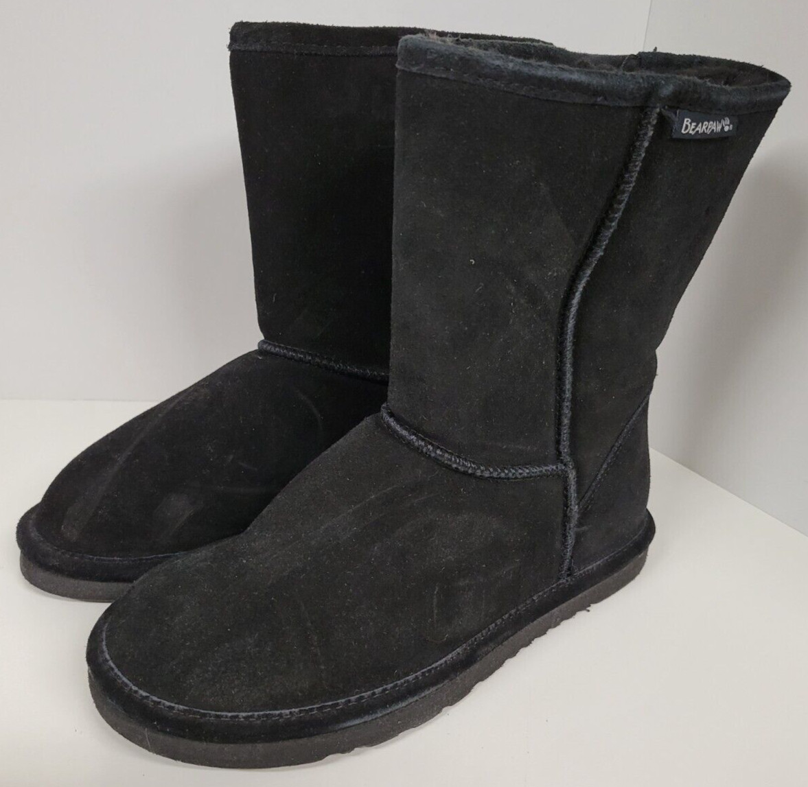 (Mismatched Size Left 9/10 & Right 7/8): Unisex Bearpaw Black Boots