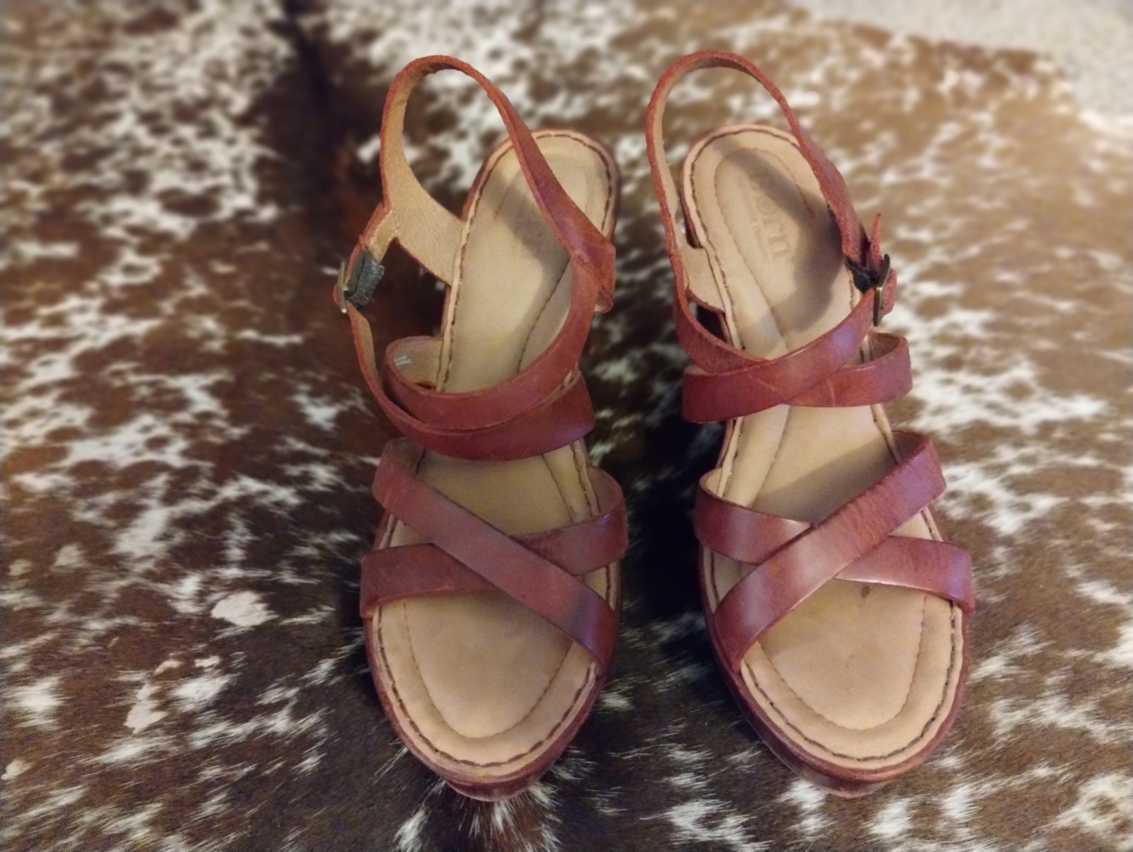 Born Leather Strappy Wedge Buckle Brown Women’s Sandals US 8 EU 39 Casual