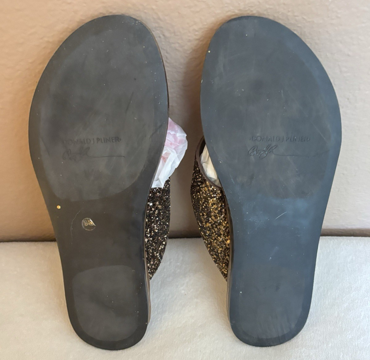 Donald J Pliner Stefan Sparkle Glitter Sequin Brown Thong Sandals Size 9M